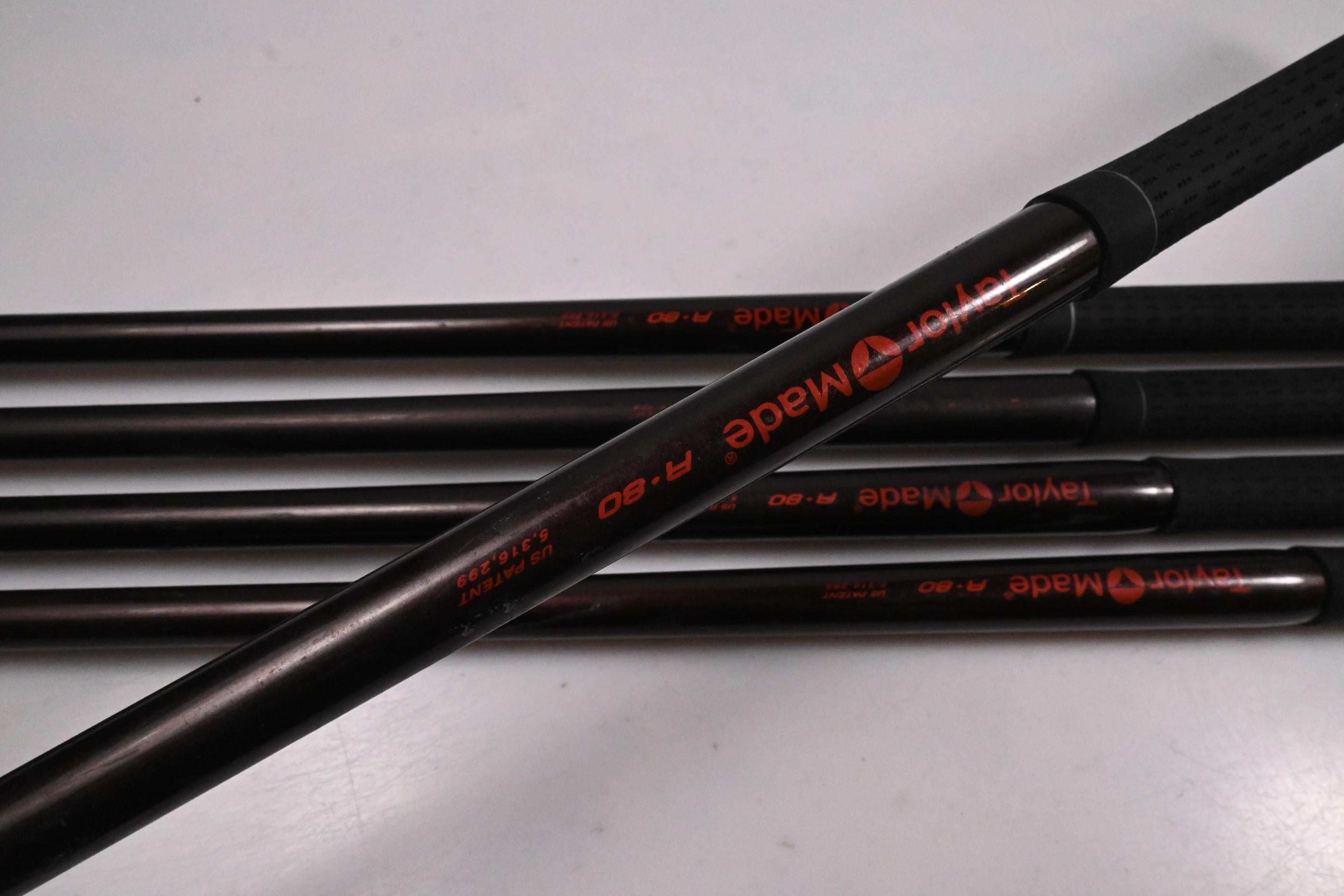 Taylormade Supersteel Irons / 5-9i / Regular Flex Taylormade Bubble 80 Shafts
