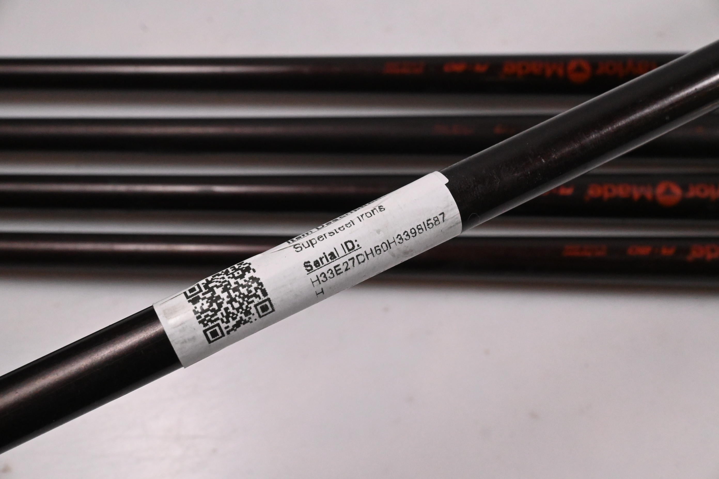 Taylormade Supersteel Irons / 5-9i / Regular Flex Taylormade Bubble 80 Shafts
