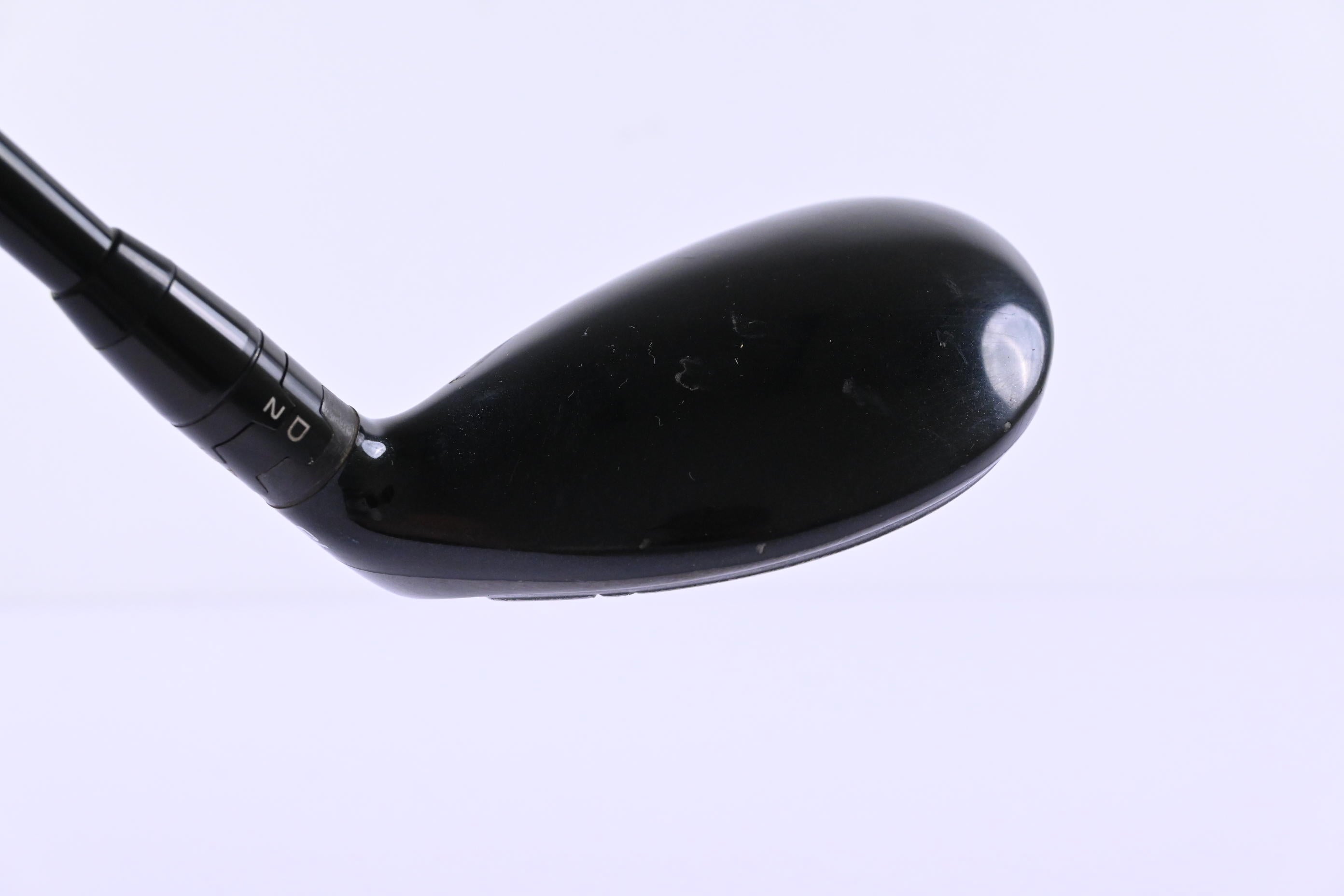 Left Hand Titleist 915H #2 Hybrid / 18 Degree / Stiff Flex HZRDUS Smoke RDX Black 80