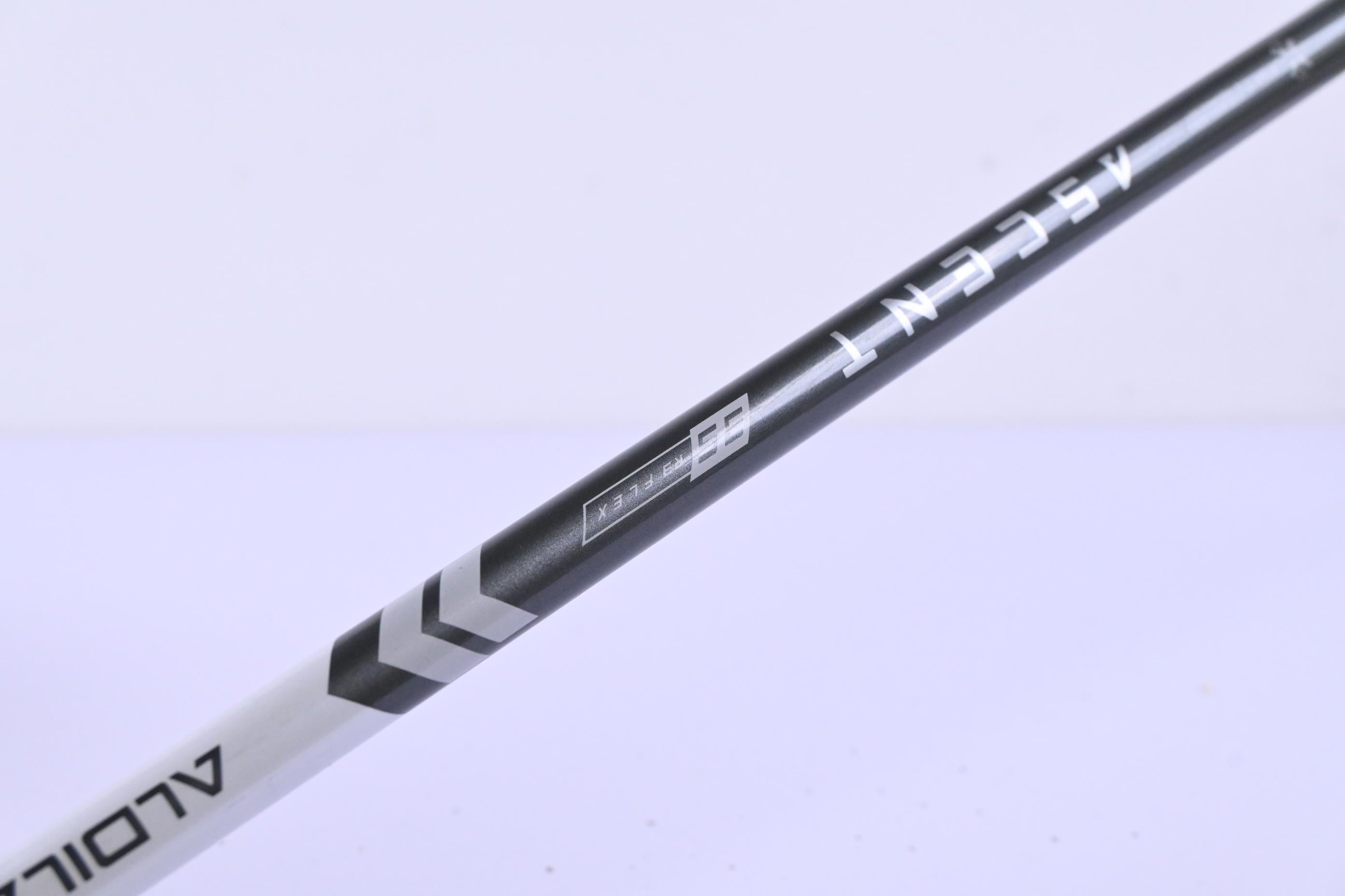Titleist TSR1 Driver / 10 Degree / Regular Flex Aldila Ascent 35 Shaft