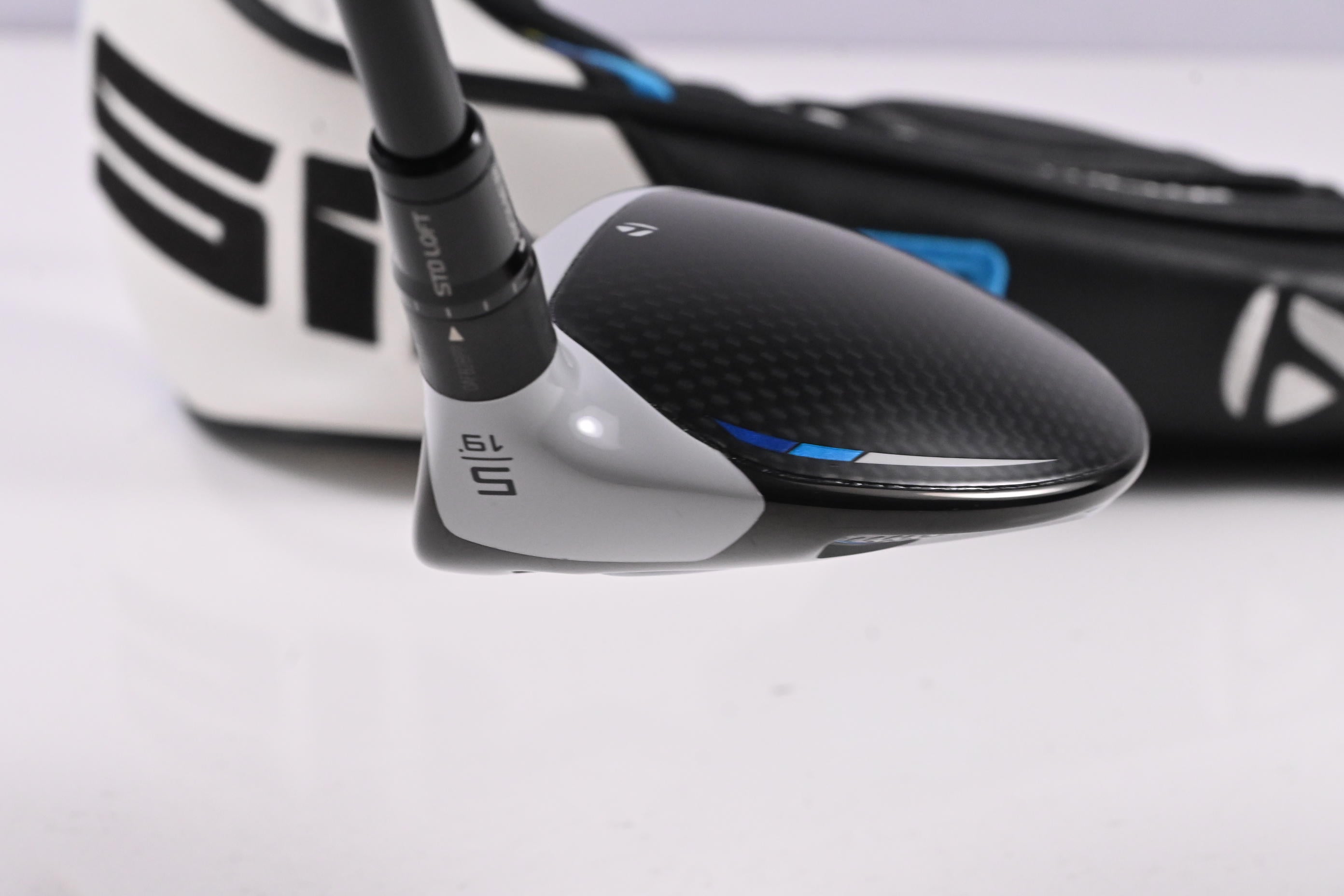 Taylormade SIM2 Ti #5 Wood / 19 Degree / Stiff Flex Tensei AV RAW Blue 65 Shaft