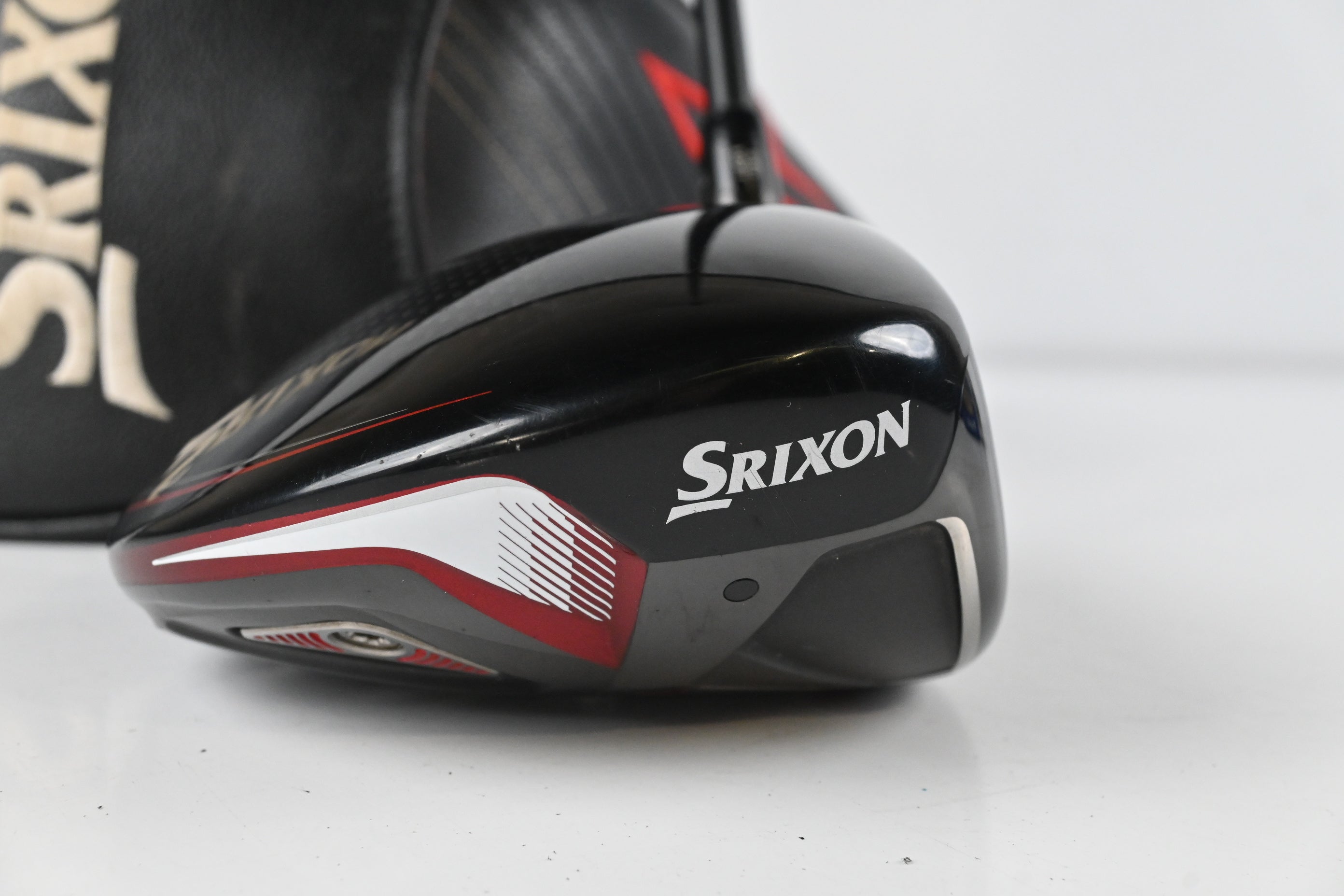 Srixon ZX7 Driver / 10.5 Degree / Stiff Flex Hzrdus Red 62 Shaft