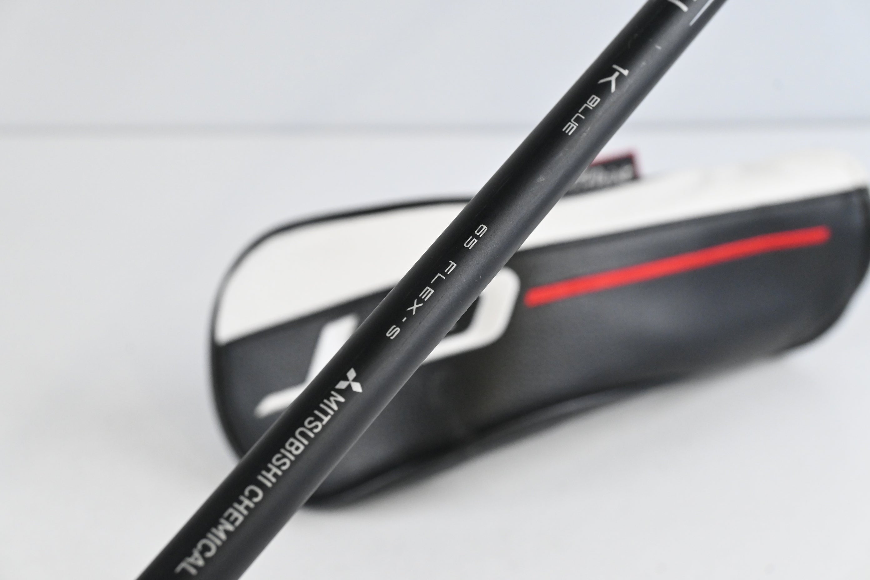 Titleist GT2 #7 Wood / 21 Degree / Stiff Flex Tensei 1K Blue 65 Shaft