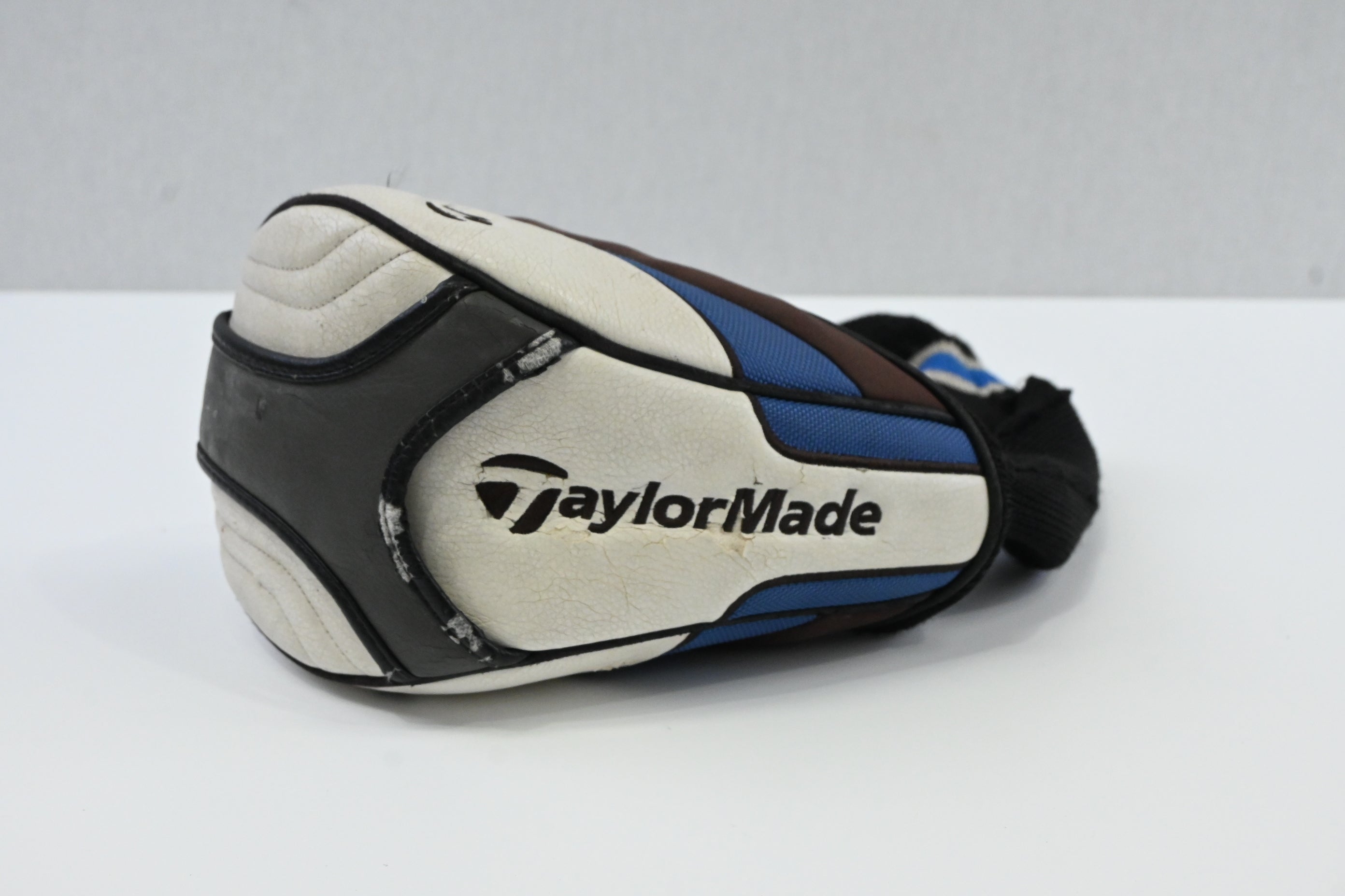 Taylormade SLDR-S Driver / 10 Degree / Stiff Flex Fujikura Speeder 57 Shaft