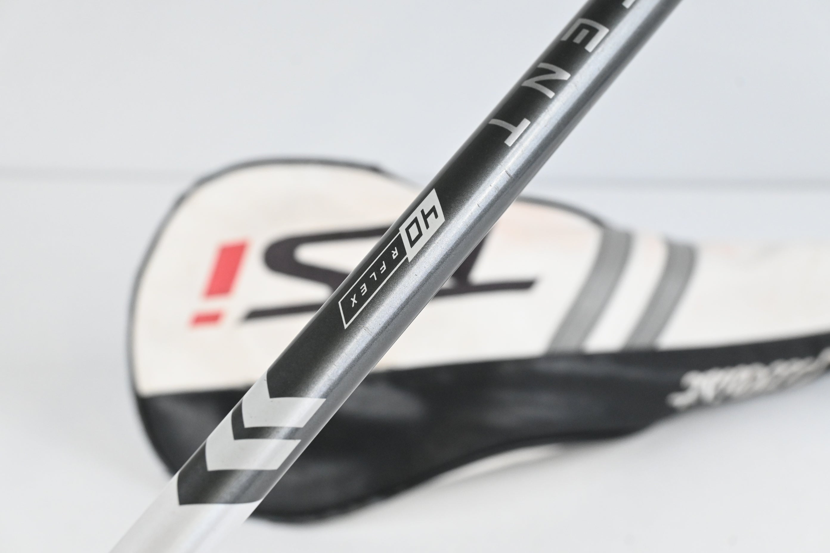 Titleist TSi1 Driver / 10 Degree / Regular Flex Aldila Ascent 40 Shaft