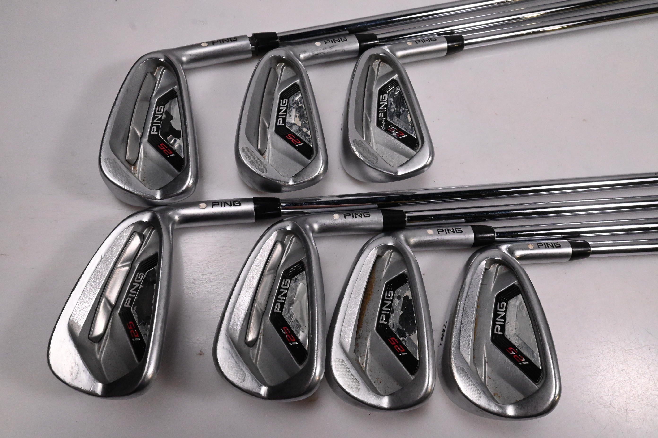Ping i25 Irons / 4-PW / White Dot / Regular Flex Dynamic Gold R300 Shafts