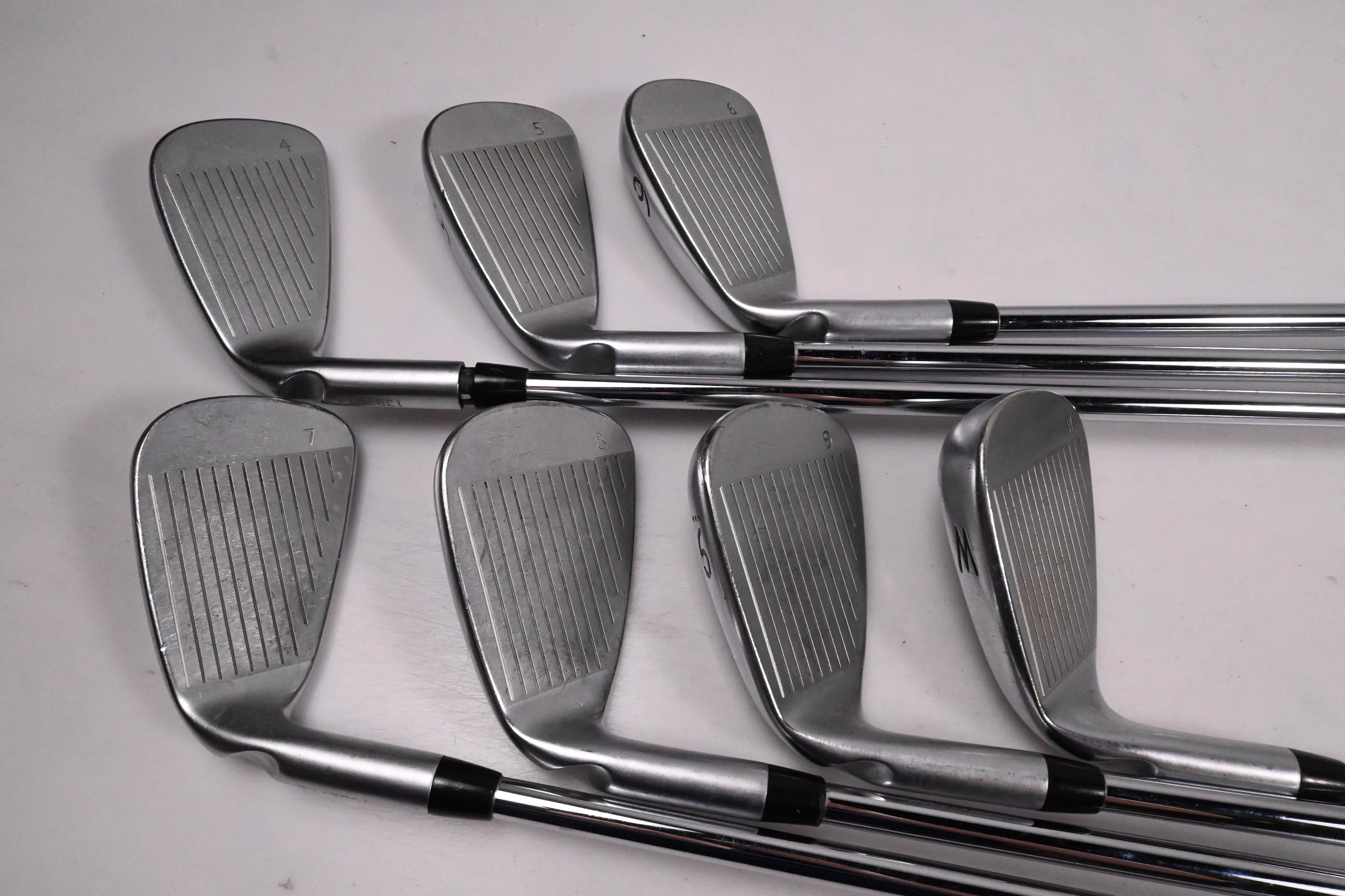Ping i25 Irons / 4-PW / White Dot / Regular Flex Dynamic Gold R300 Shafts