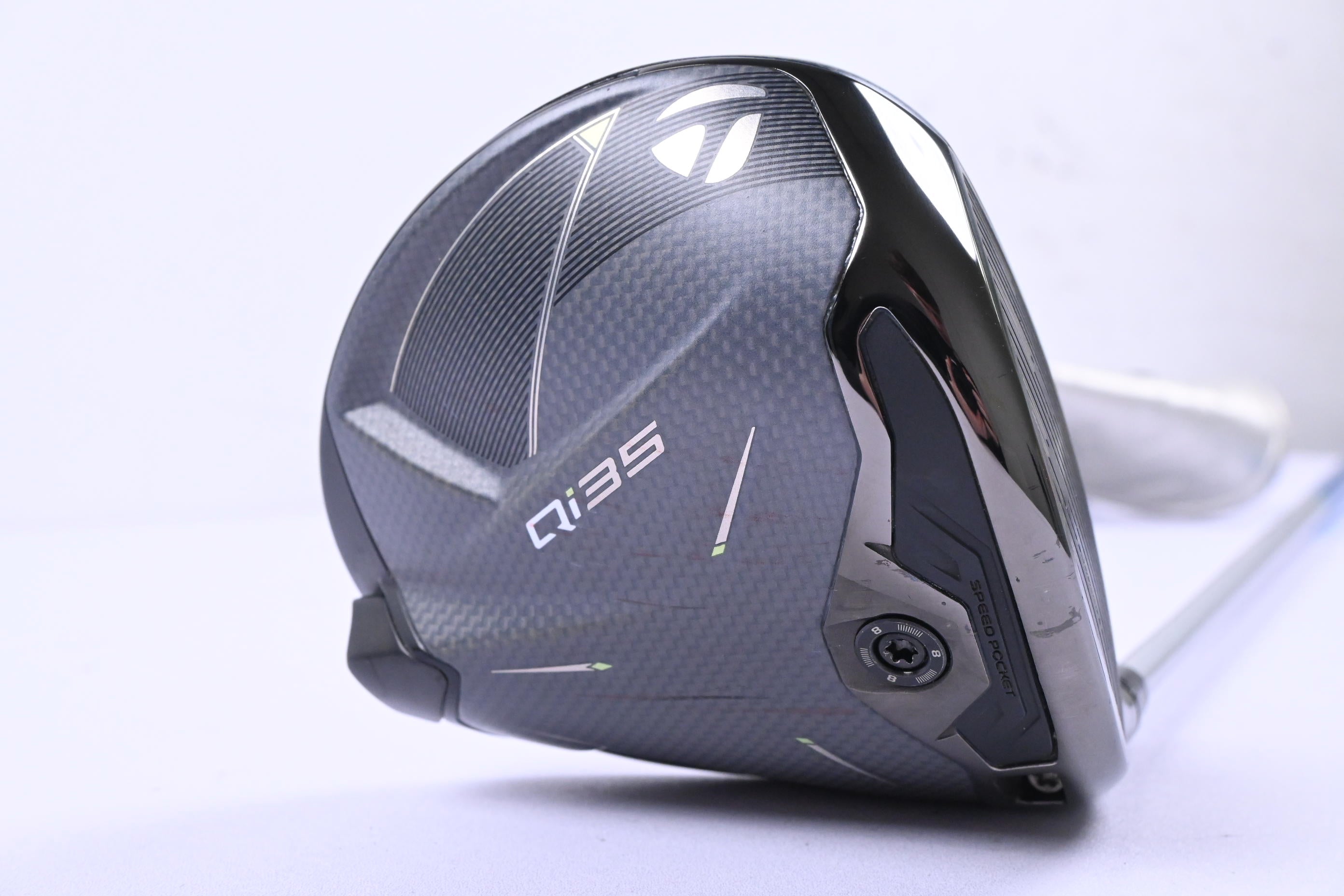 Taylormade Qi35 Driver / 10.5 Degree / Stiff Flex Project X VRTX Blue 60