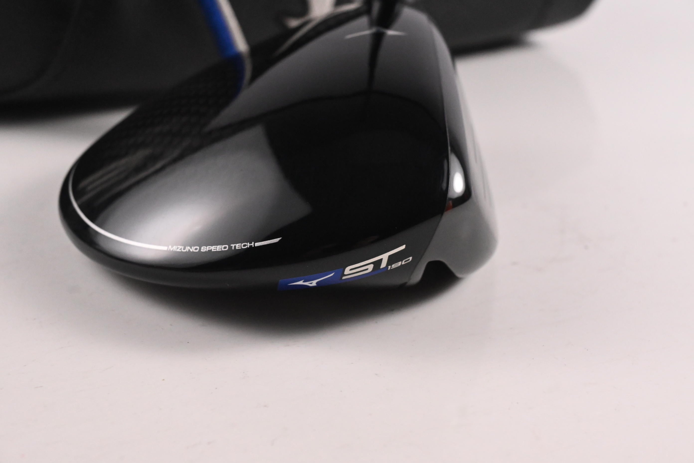 Mizuno ST190 #3 Wood / 15 Degree / Regular Flex Atmos Red 6 Shaft