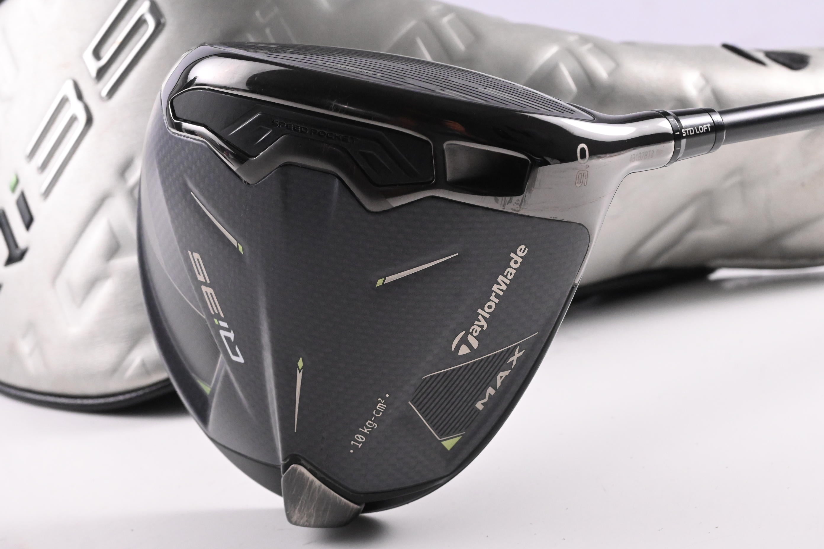 Taylormade Qi35 Max Driver / 9 Degree / Regular Flex Fujikura Ventus Blue 5
