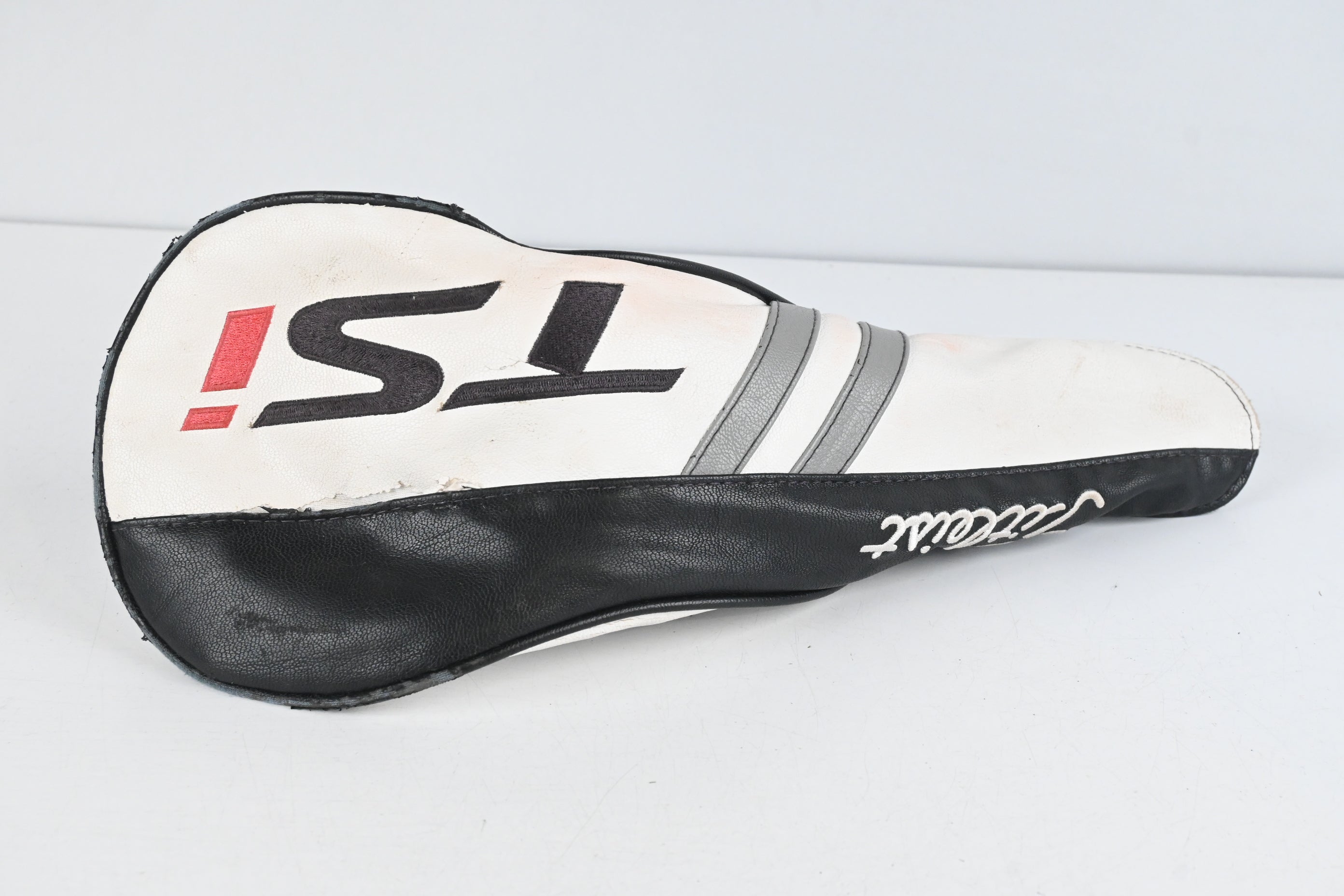 Titleist TSi1 Driver / 10 Degree / Regular Flex Aldila Ascent 40 Shaft
