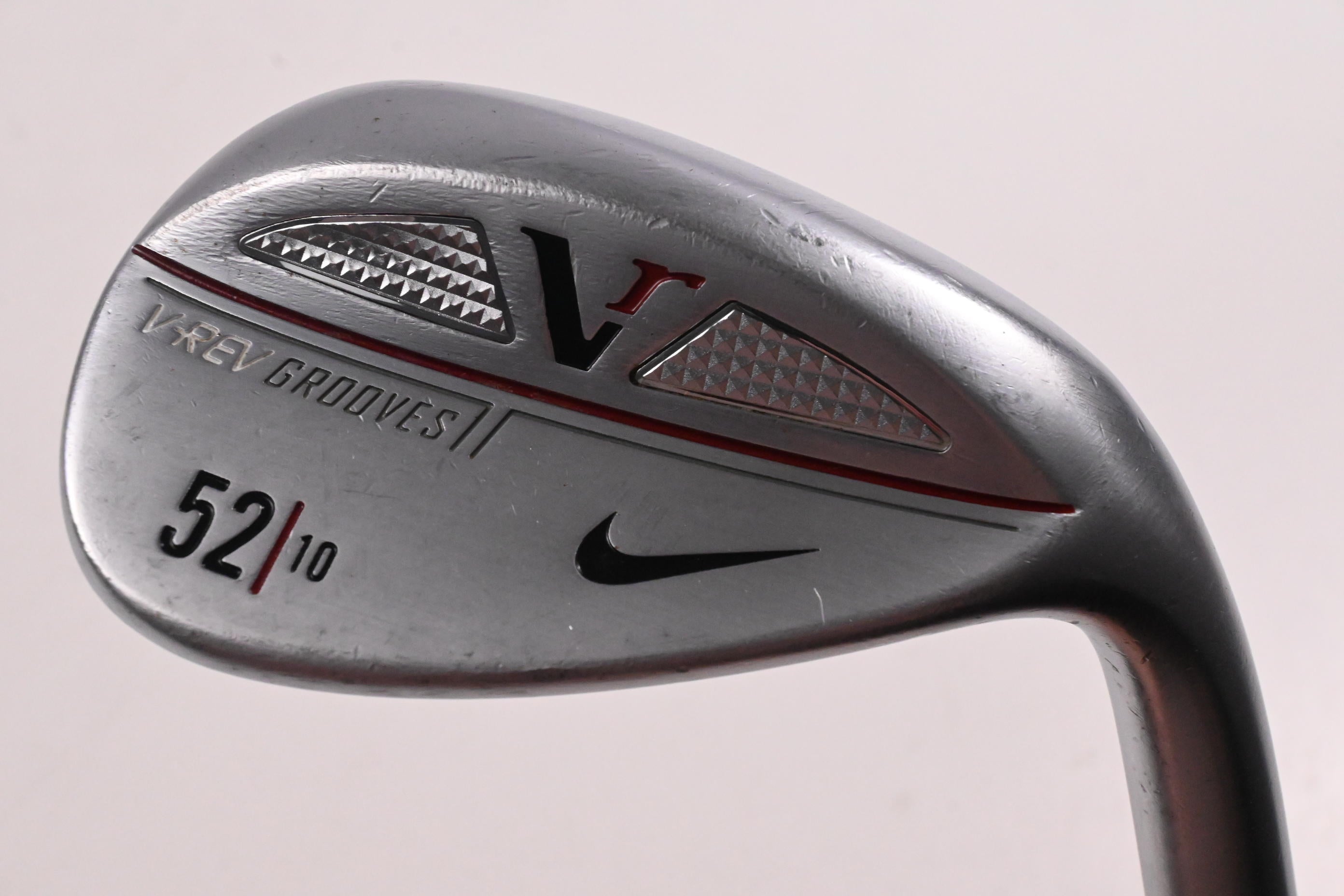 Nike VR V-Rev Gap Wedge / 52 Degree / Wedge Flex Dynamic Gold Shaft