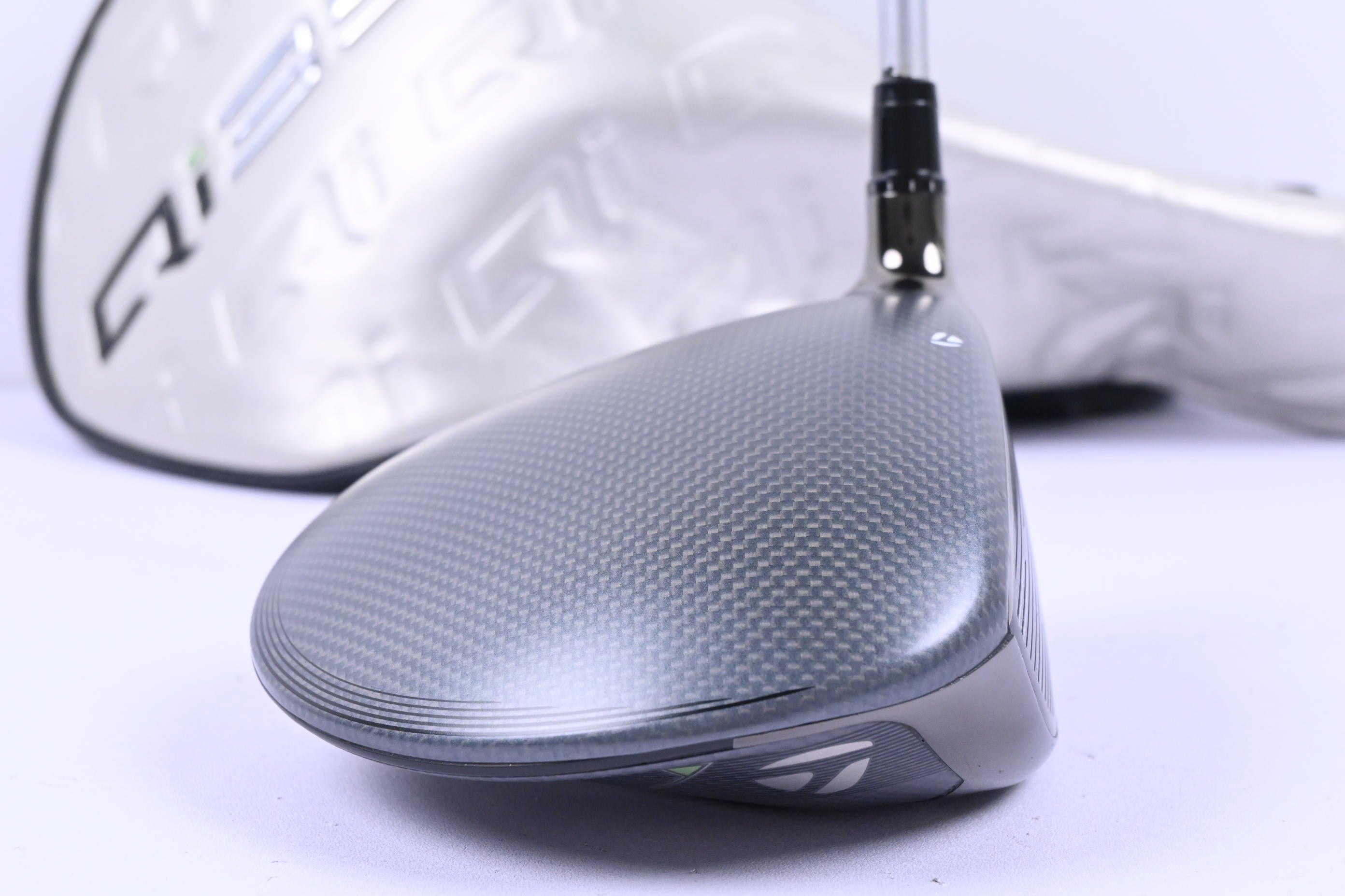 Taylormade Qi35 Driver / 10.5 Degree / Stiff Flex Project X VRTX Blue 60
