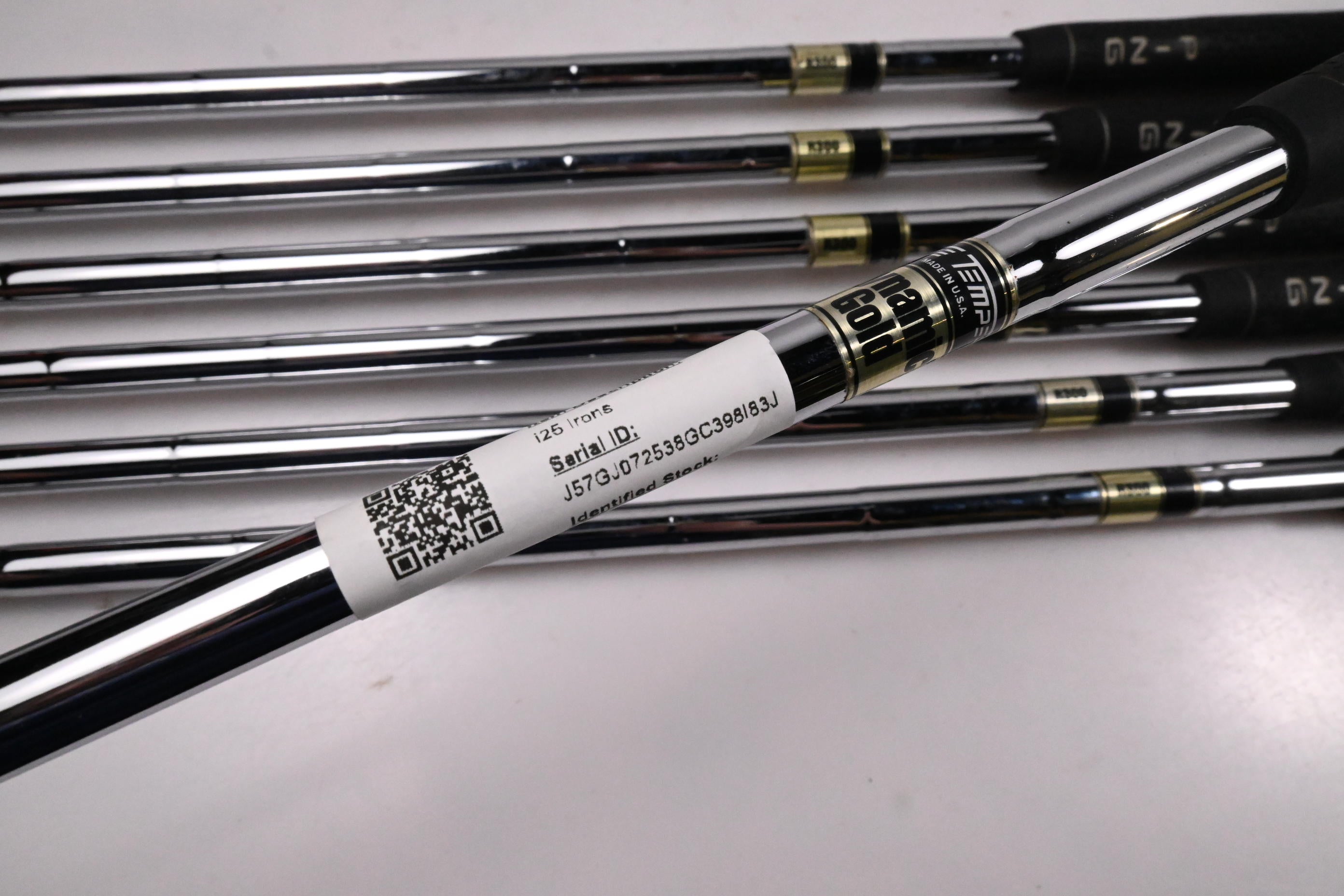 Ping i25 Irons / 4-PW / White Dot / Regular Flex Dynamic Gold R300 Shafts