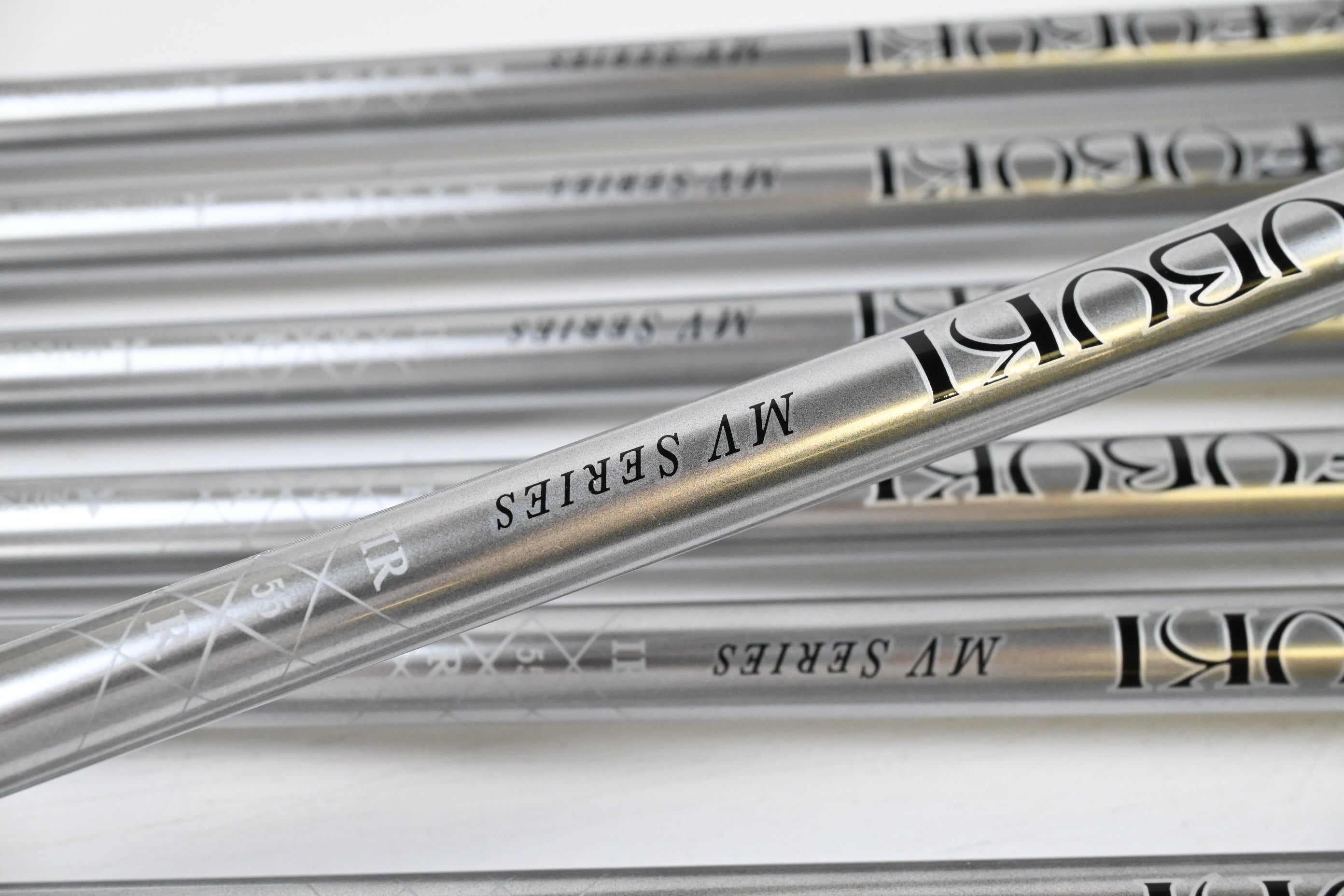 Titleist T400 2020 Irons / 6-PW+AW+GW+SW / Regular Flex Fubuki MV Series 55 Shafts