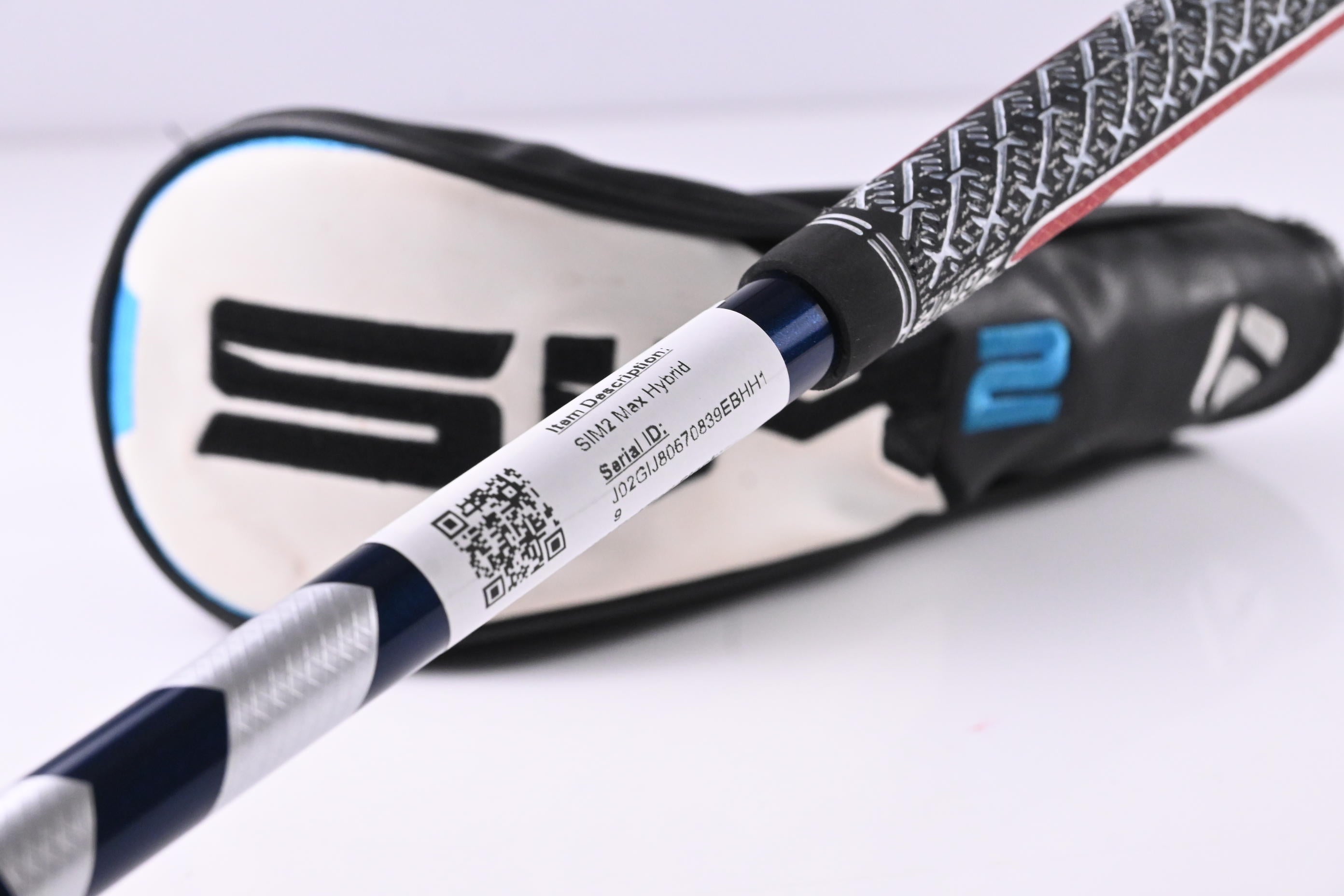 Taylormade SIM2 Max #3 Hybrid / 19 Degree / Stiff Flex Ventus Blue 7 Shaft