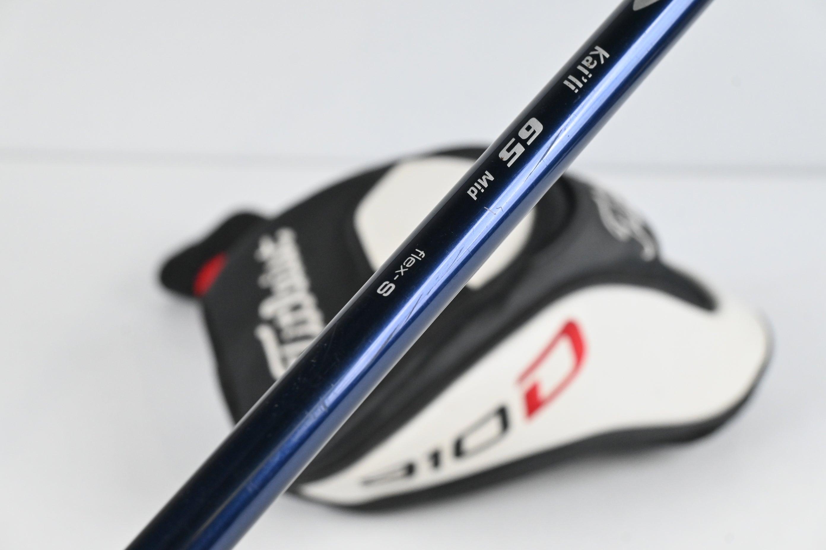 Titleist 910 D2 Driver / 10.5 Degree / Stiff Flex Diamana Kai'li Blue 65 Shaft