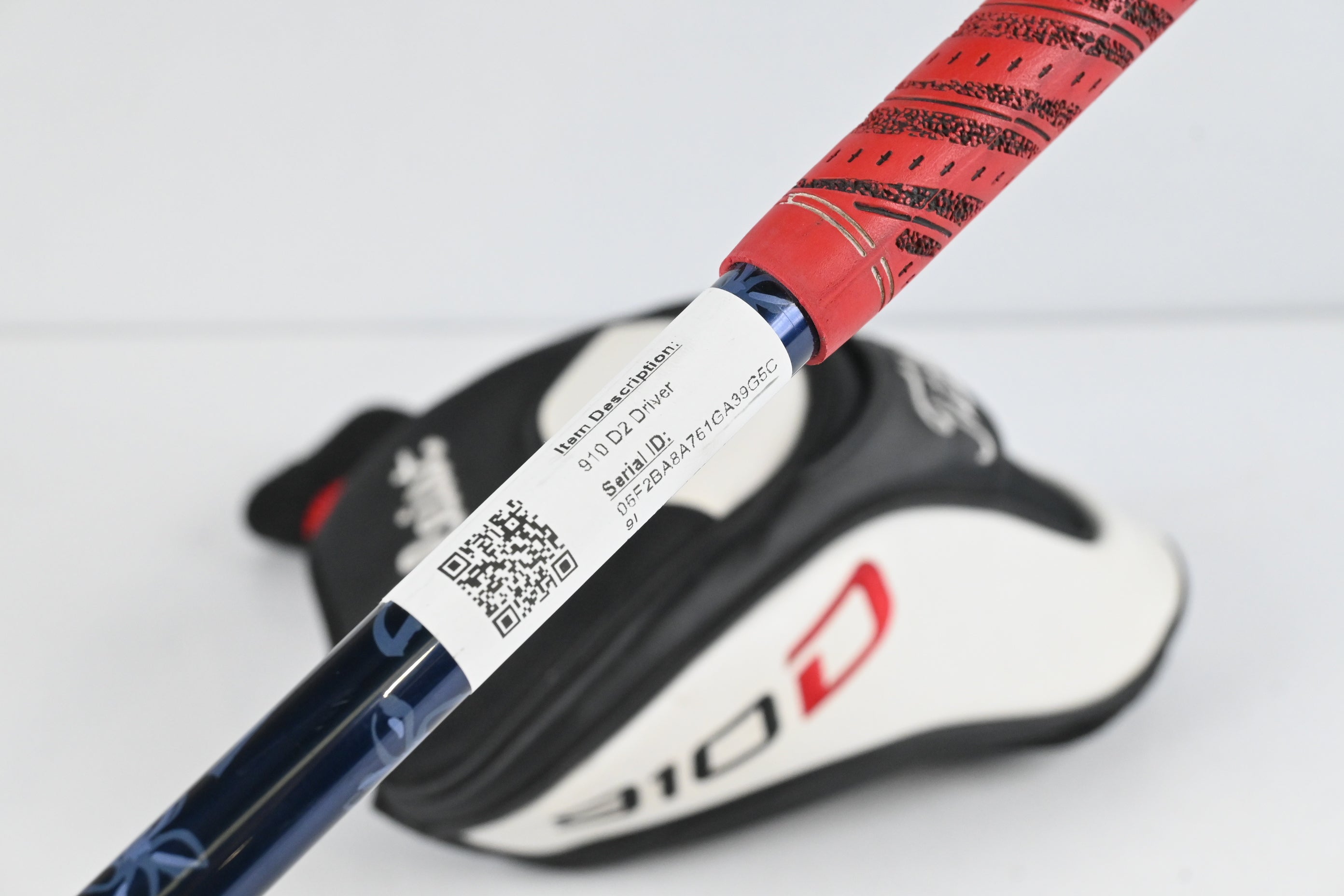 Titleist 910 D2 Driver / 10.5 Degree / Stiff Flex Diamana Kai'li Blue 65 Shaft