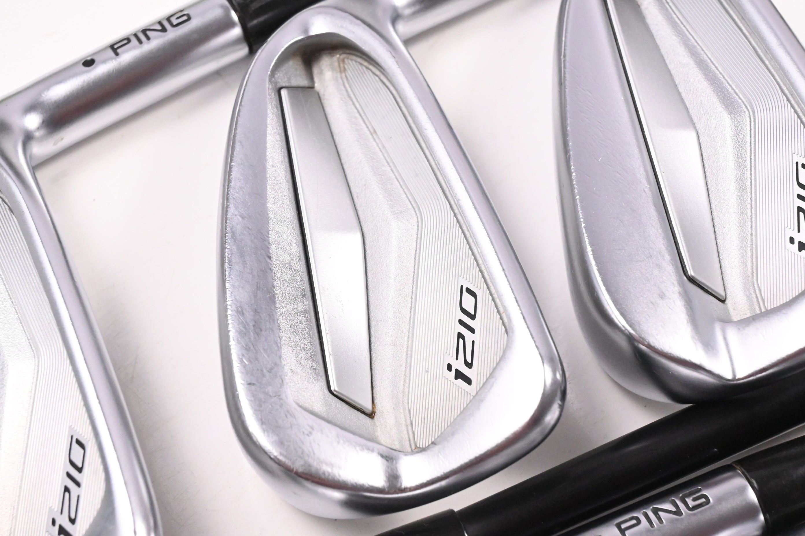 Ping i210 Irons / 5-PW+UW / Black Dot / Regular Flex Ping Alta CB Shafts