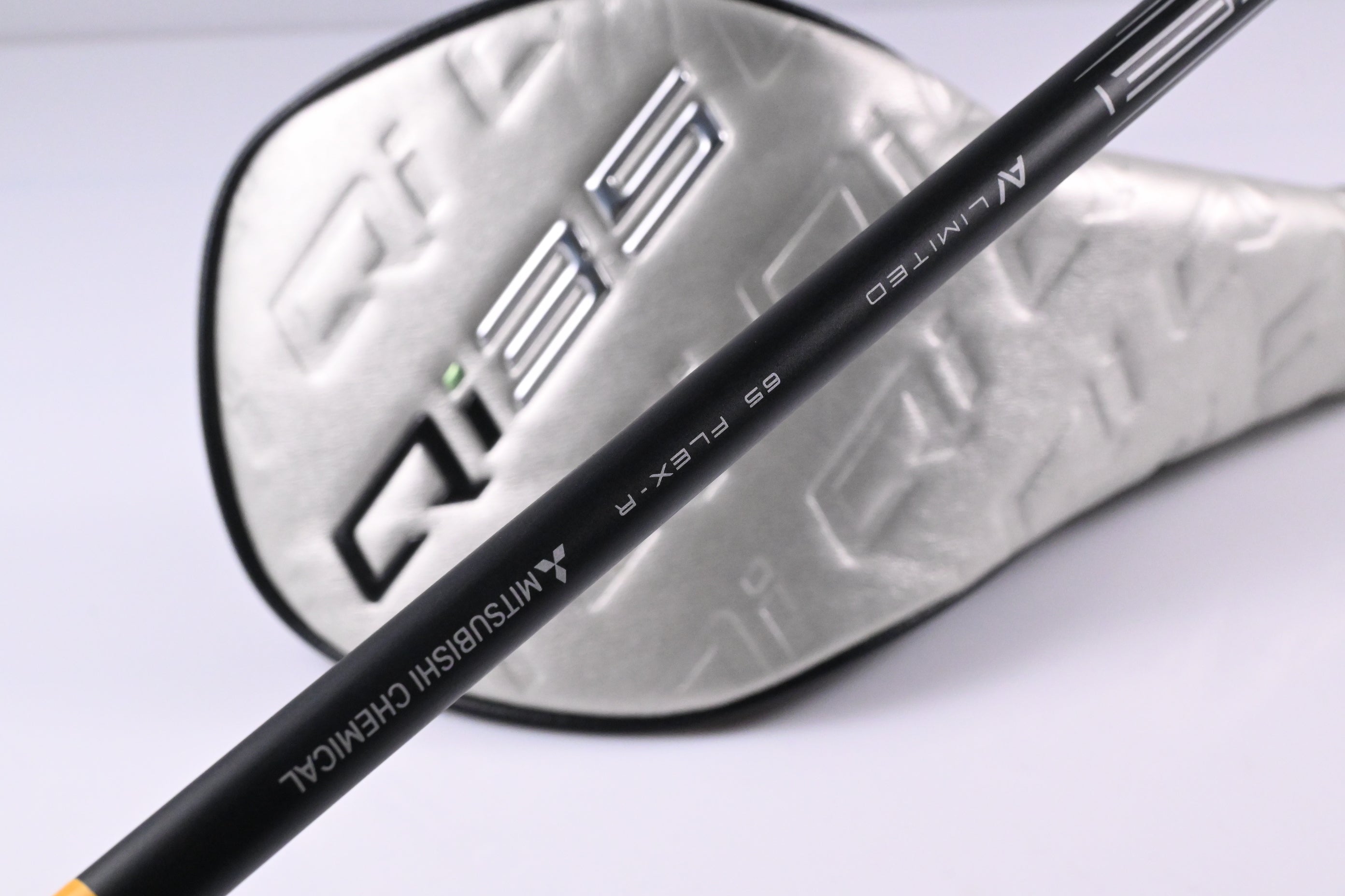 Taylormade Qi35 LS Driver / 9 Degree / Regular Flex Tensei AV Limited Blue 65