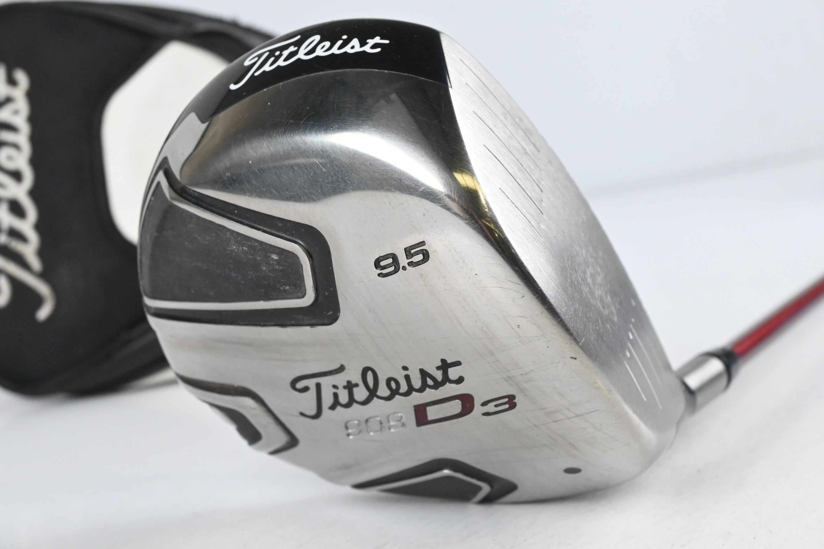 Titleist 909 D3 Driver / 9.5 Degree / Stiff Flex Aldila DVS 60 Shaft