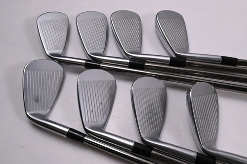Mizuno JPX 925 Hot Metal Pro Irons / 4-PW+GW / Regular Flex UST Recoil ES 780