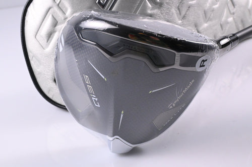 Taylormade Qi35 Max Lite Driver / 10.5 Degree / Regular Flex Vanquish 4 Shaft