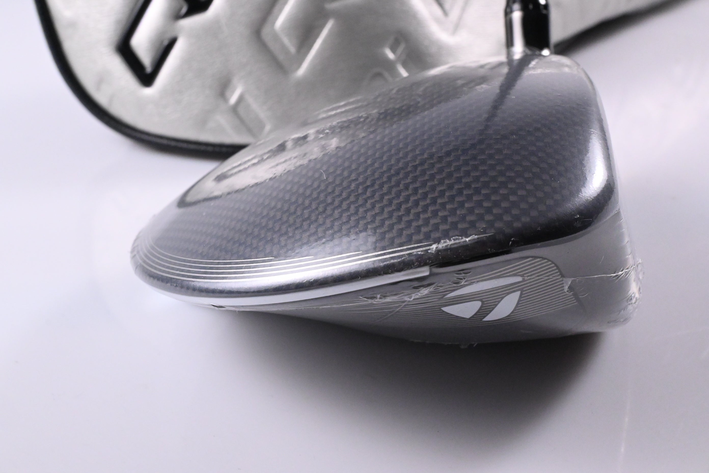 Taylormade Qi35 Max Lite Driver / 10.5 Degree / Regular Flex Vanquish 4 Shaft