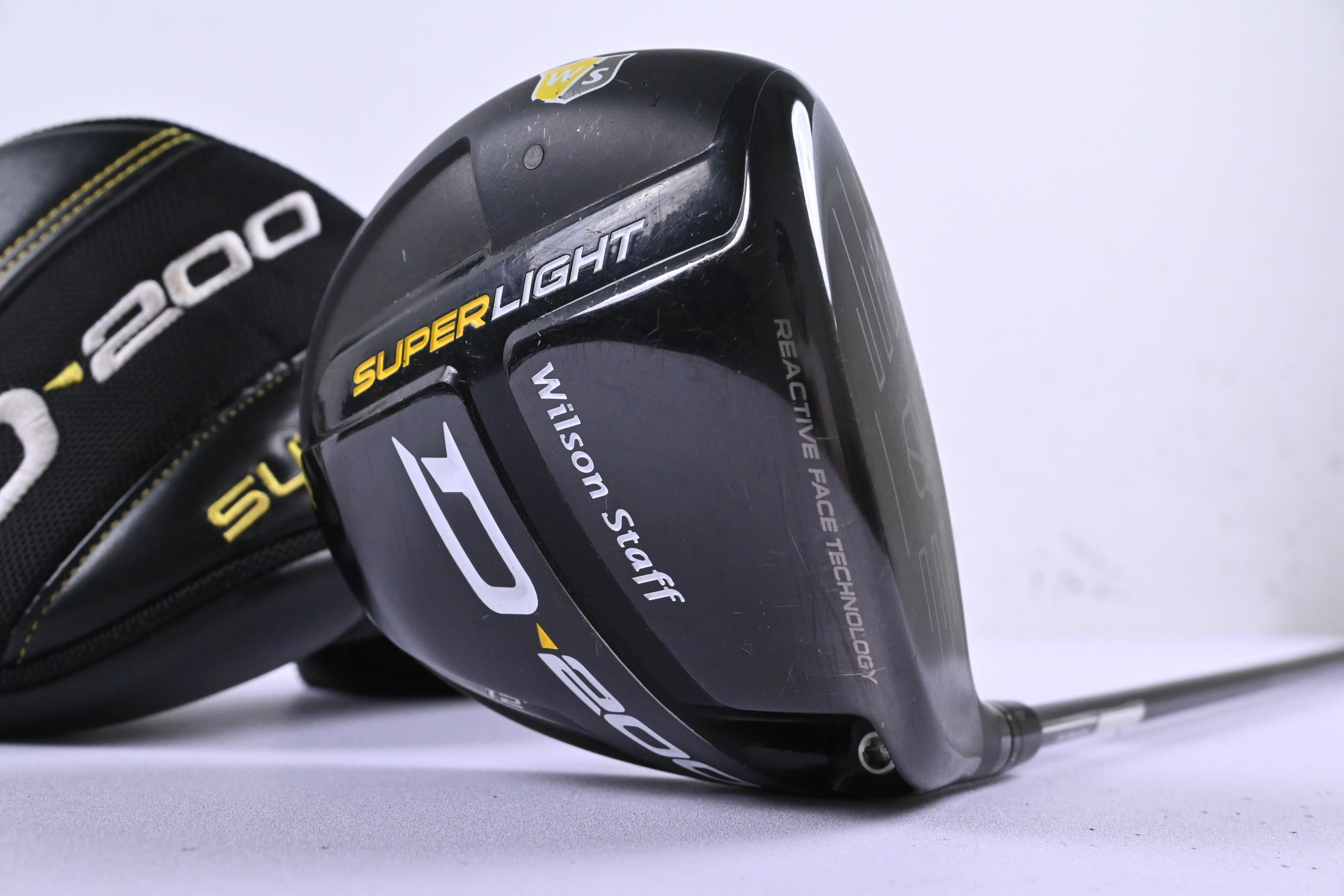 Wilson Staff D200 Driver / 12 Degree / Regular Flex Fujikura Vista Pro 49 Shaft