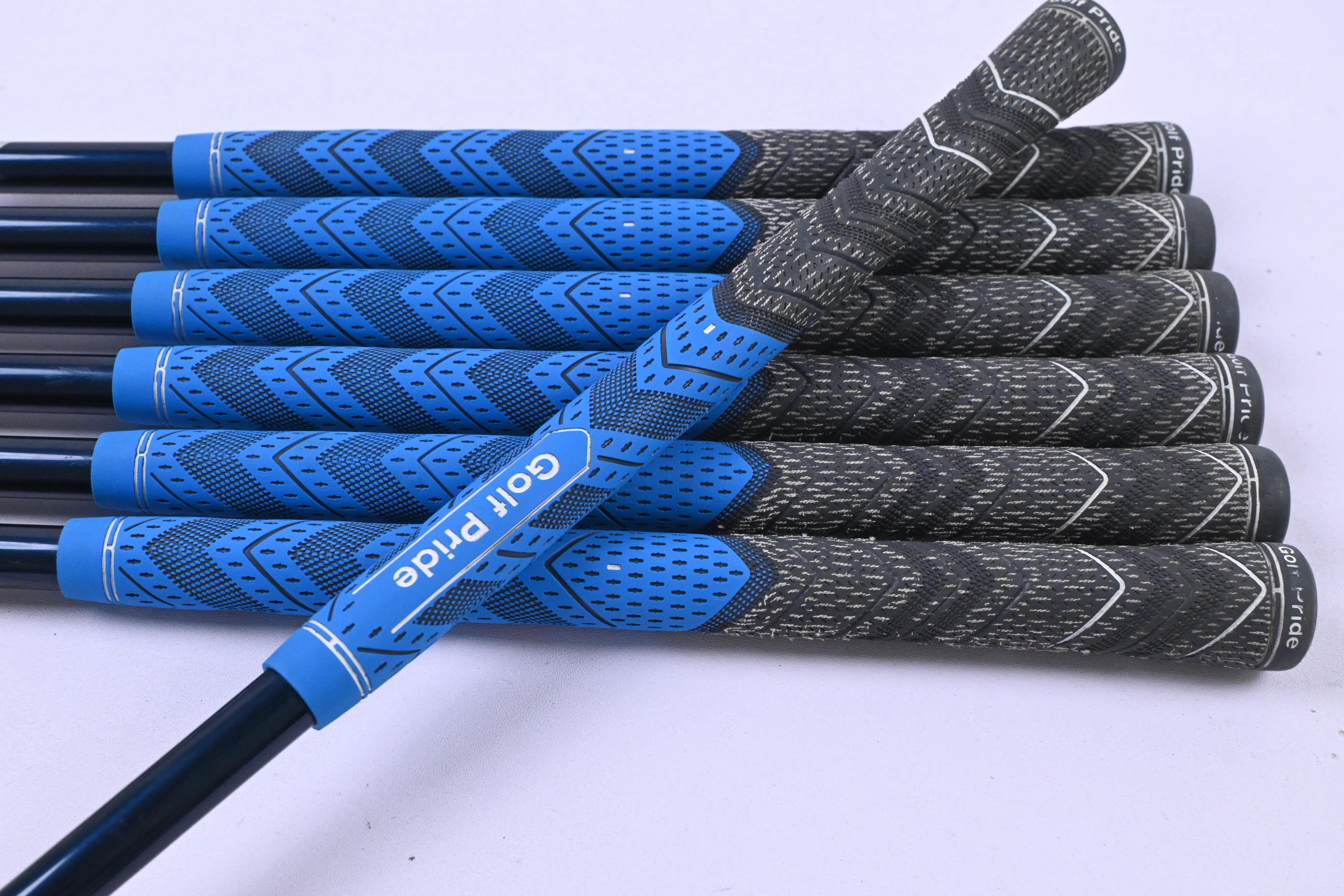 Taylormade SIM2 Max Irons / 6-PW+GW+SW / Senior Flex Ventus Blue 5 Shafts