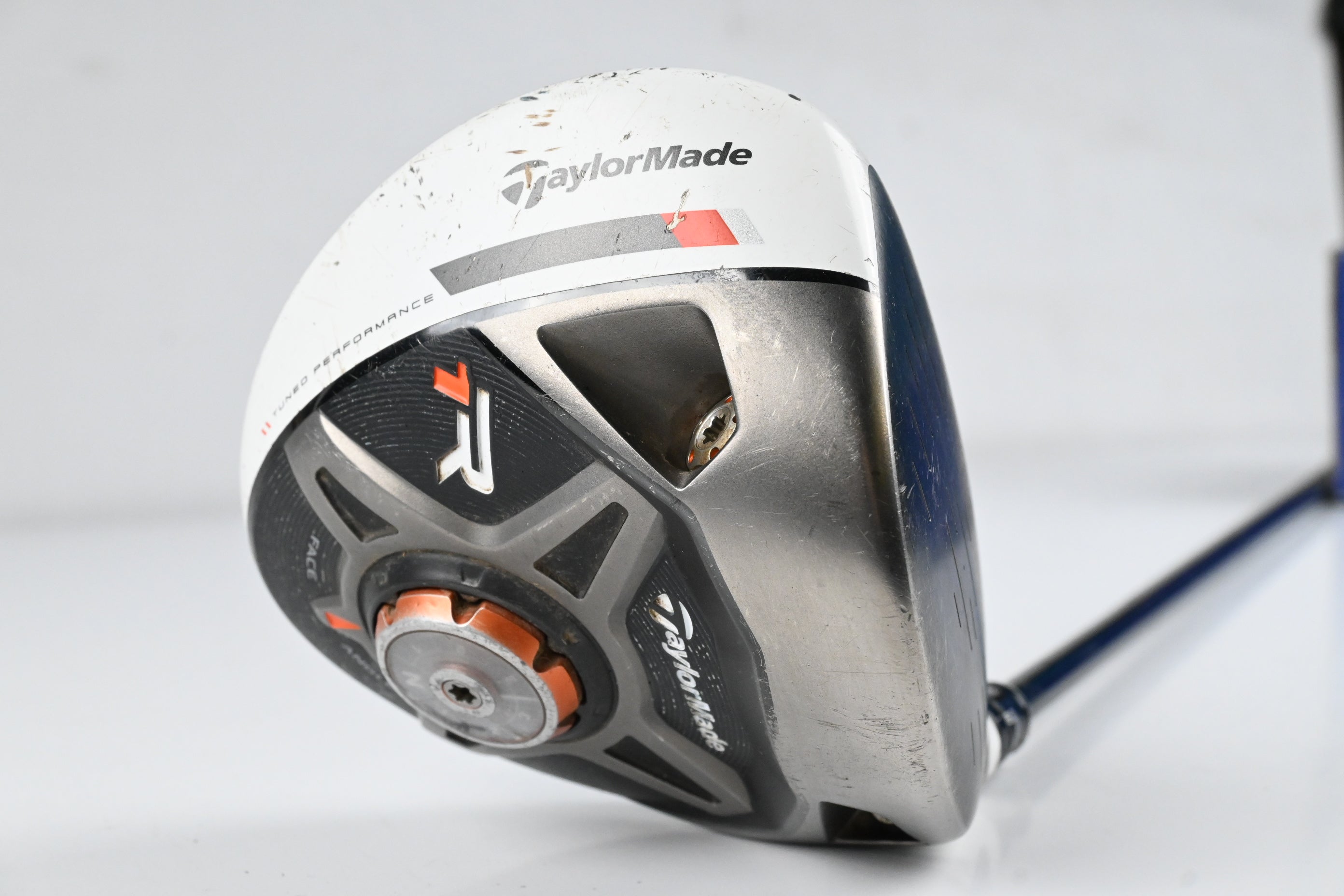 Taylormade R1 Driver / 10.5 Degree / Stiff Flex Kuro Kage 60 Shaft