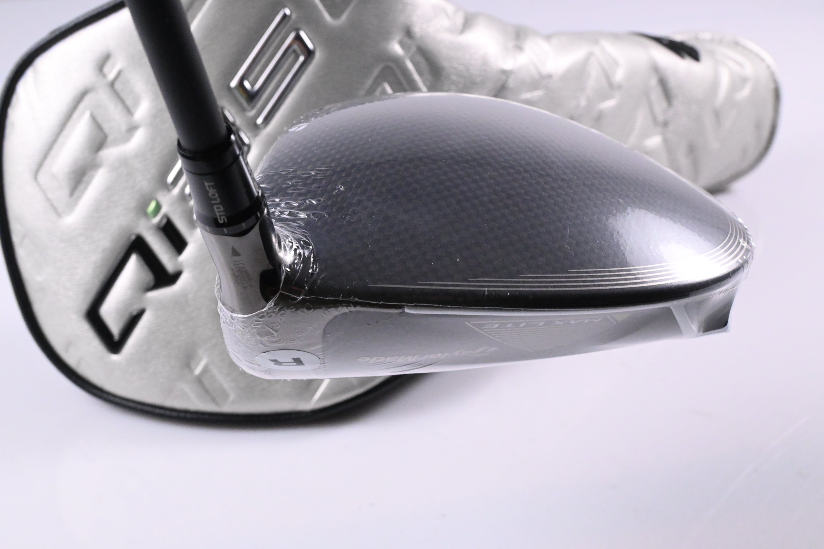 Taylormade Qi35 Max Lite Driver / 10.5 Degree / Regular Flex Vanquish 4 Shaft