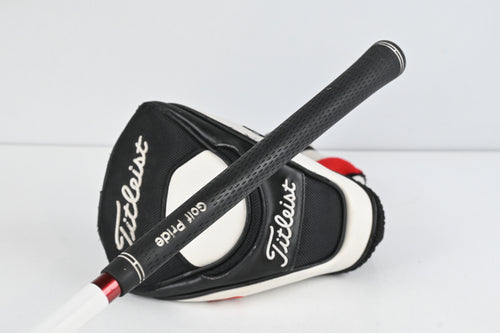 Titleist 909 D3 Driver / 9.5 Degree / Stiff Flex Aldila DVS 60 Shaft