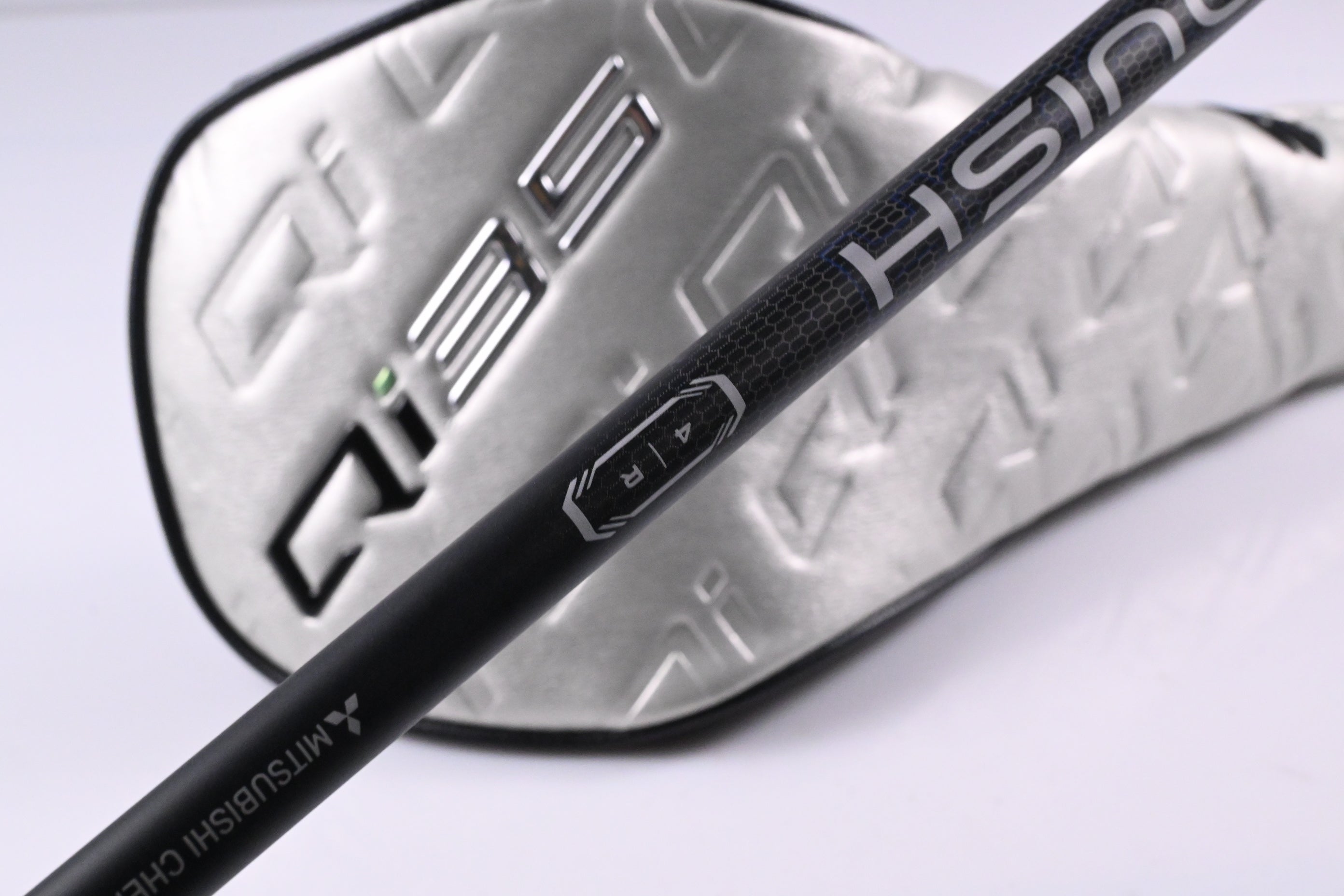 Taylormade Qi35 Max Lite Driver / 10.5 Degree / Regular Flex Vanquish 4 Shaft