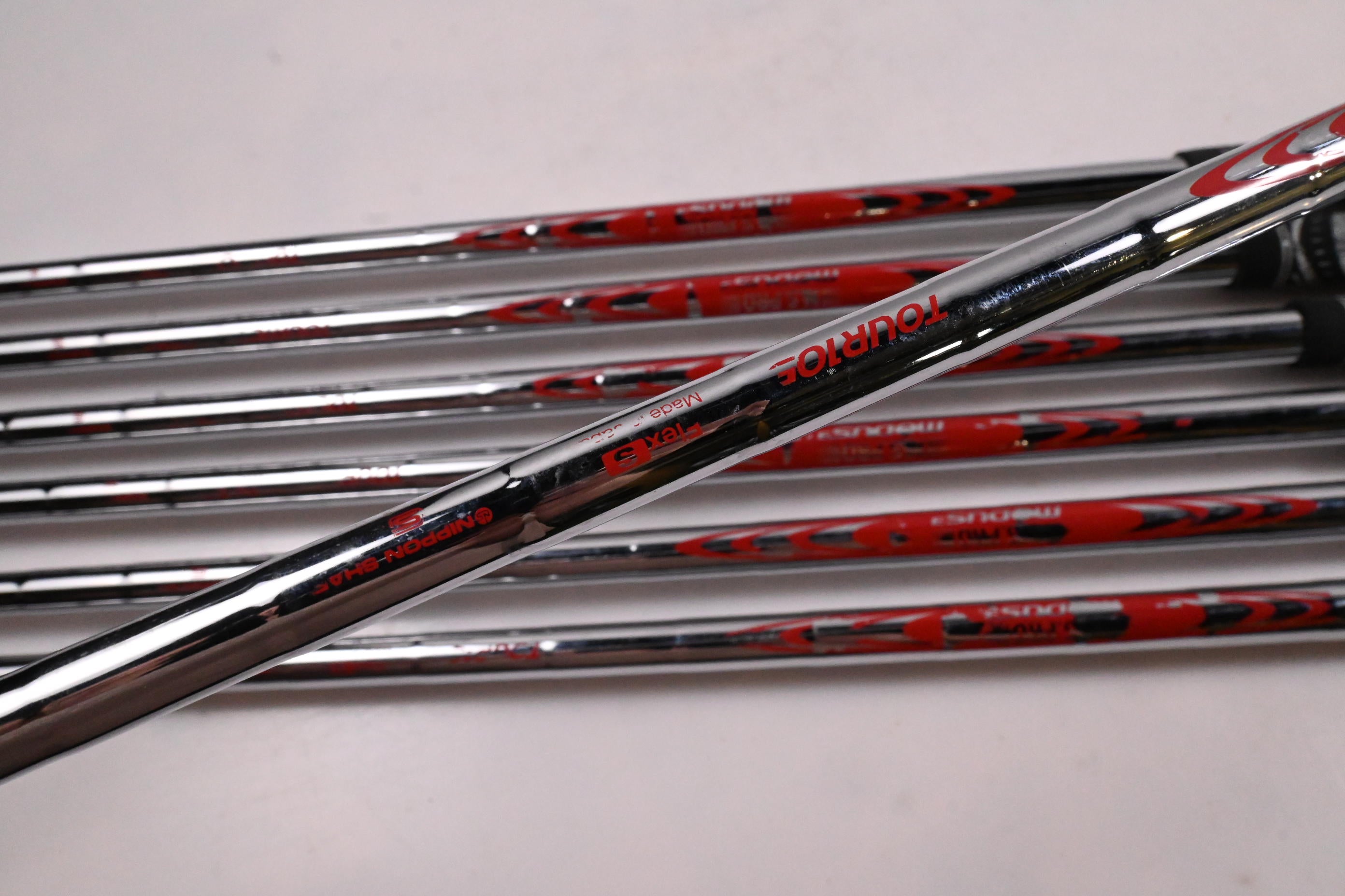 Taylormade P790 2019 Irons / 4-PW / Stiff Flex N.S.Pro Modus³ Tour 105 Shafts