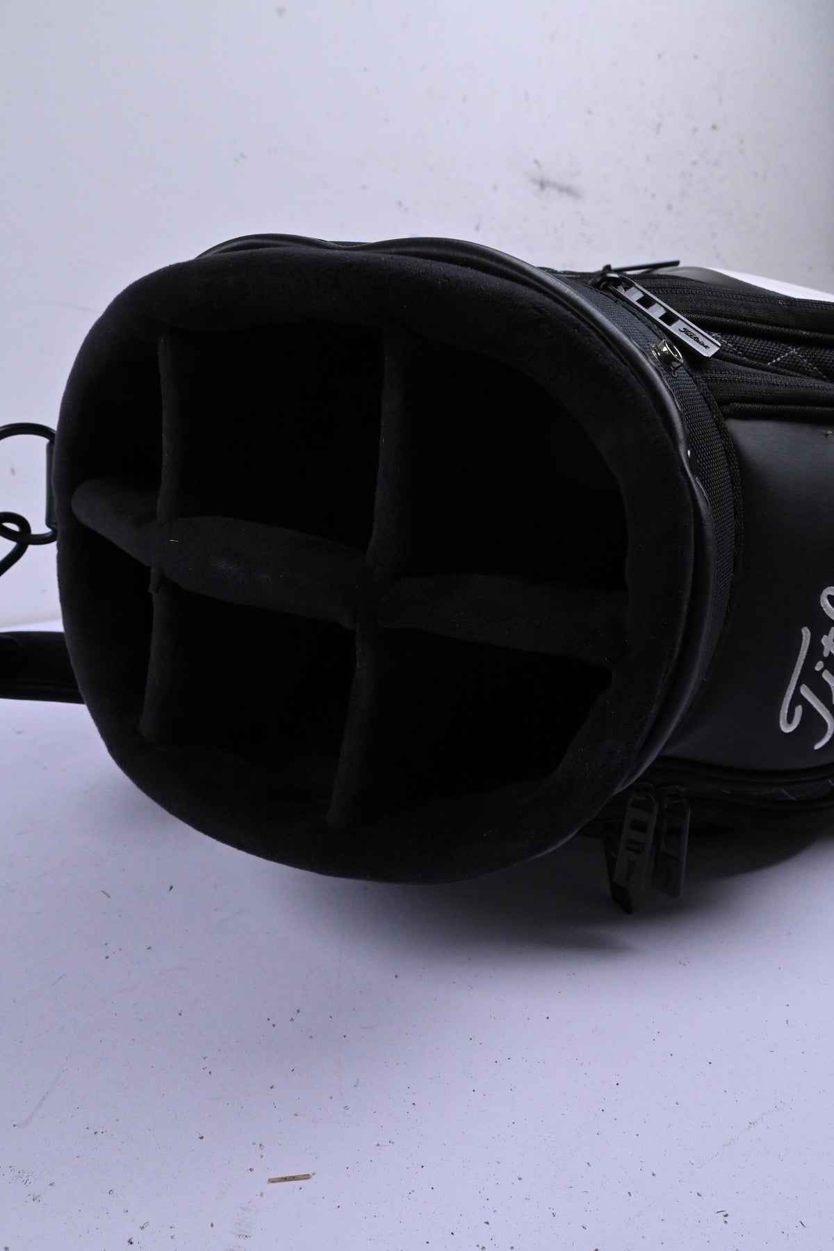 Titleist Tour Bag / 6 Way-Divider / Black & White