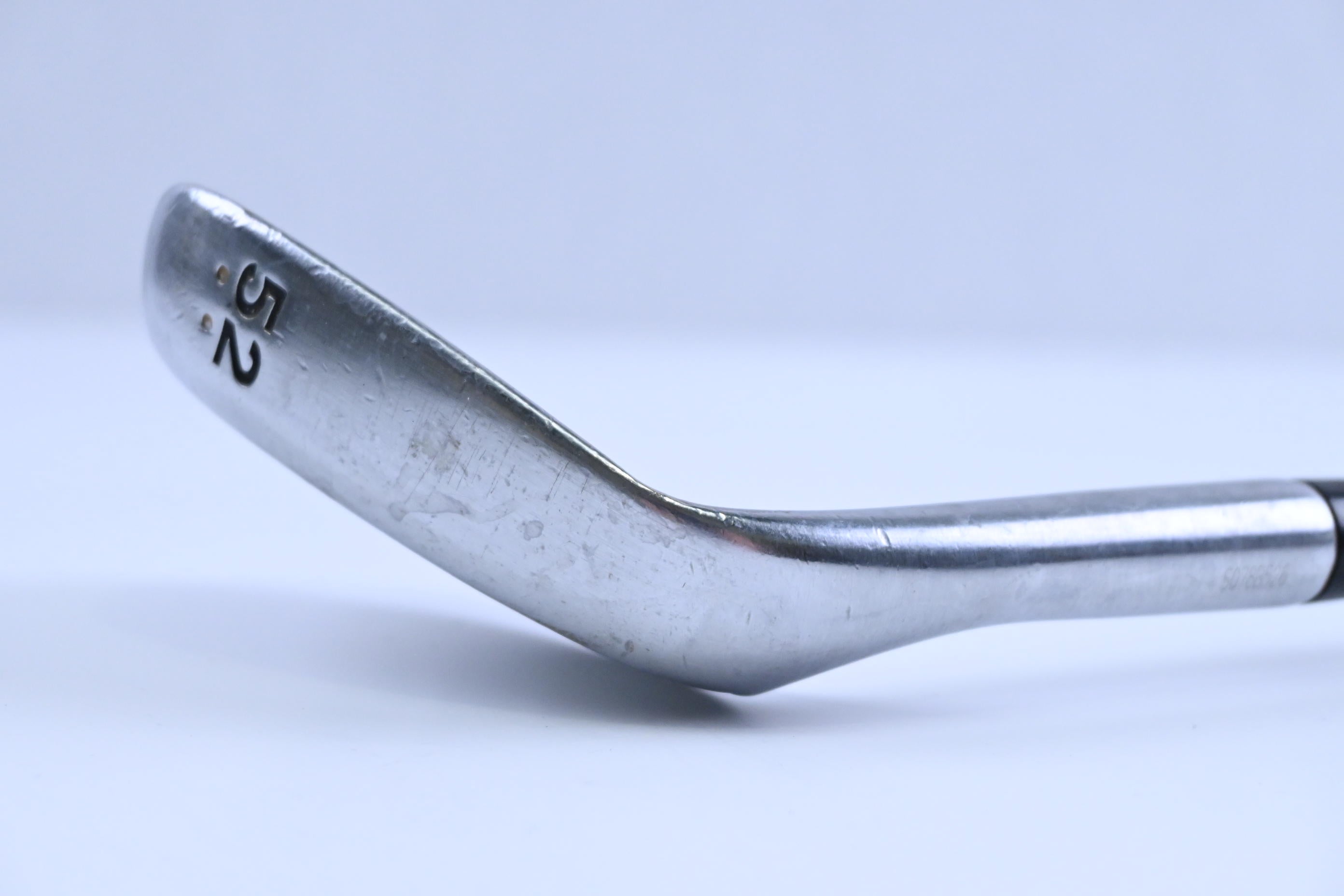 Cleveland 588 RTX 2.0 Gap Wedge / 52 Degree / Wedge Flex Dynamic Gold Shaft