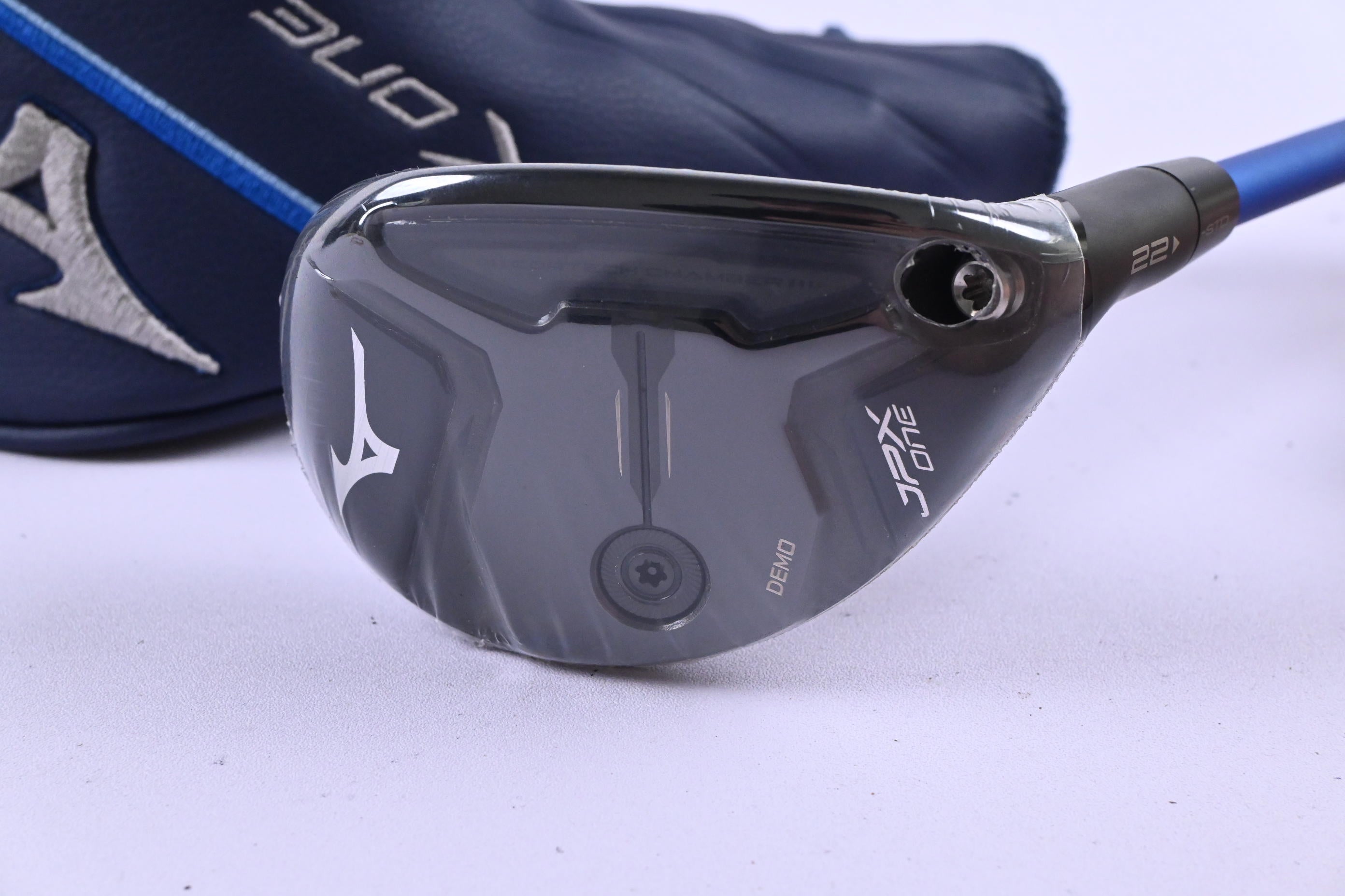 Mizuno JPX One #4 Hybrid / 22 Degree / Regular Flex Project X Denali Frost Blue