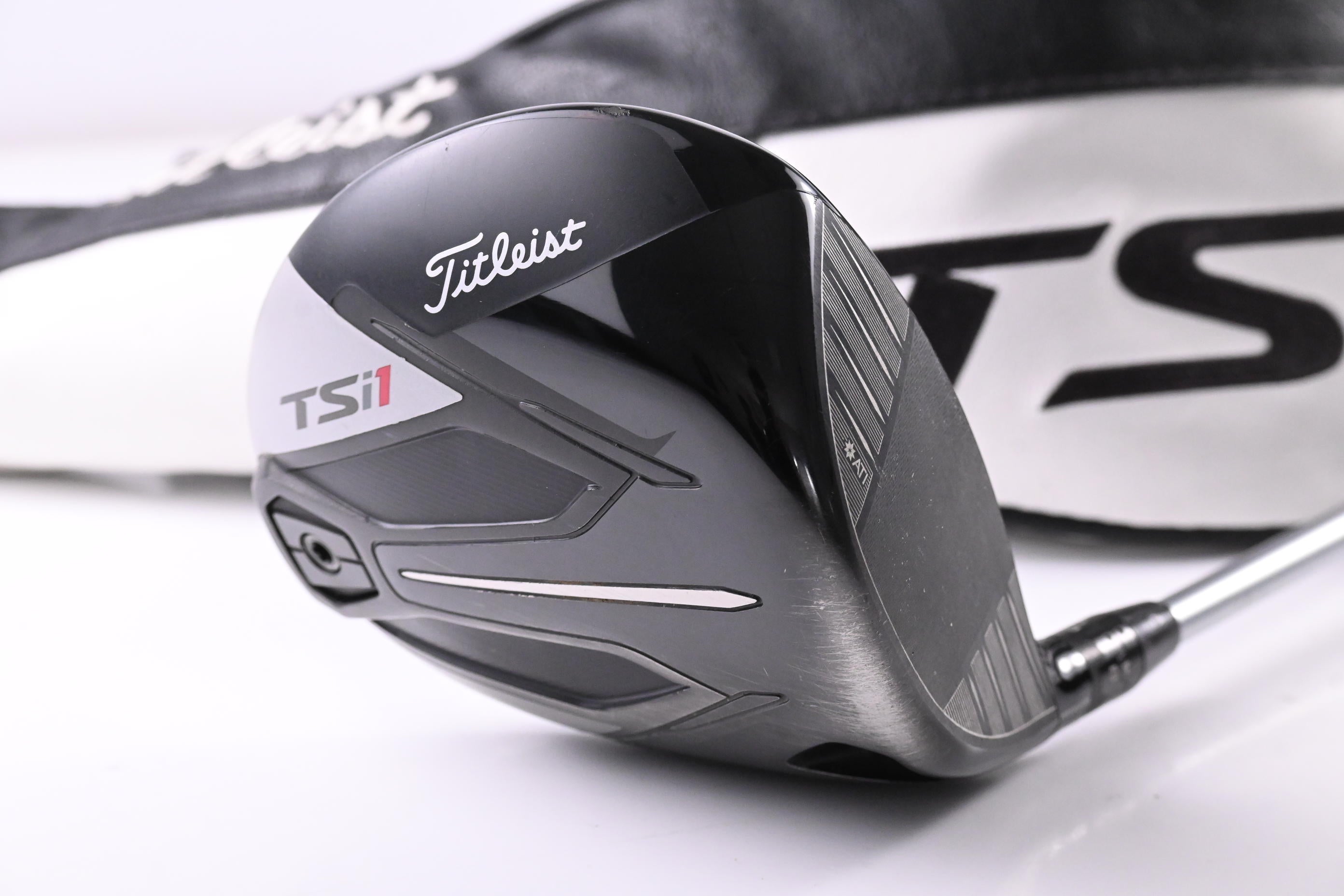 Titleist TSi1 Driver / 10 Degree / Regular Flex Fujikura Air Speeder 40 Shaft