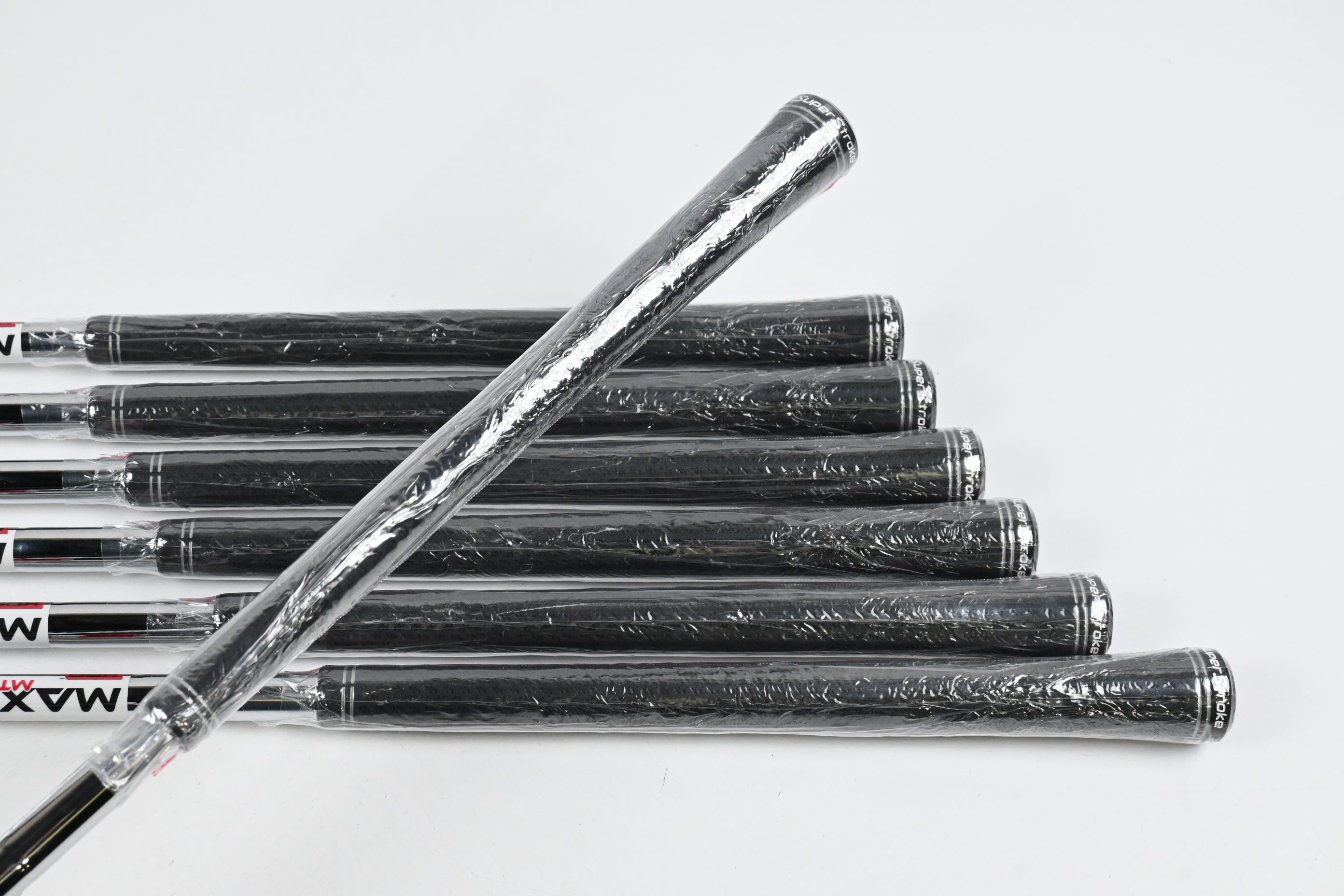 Taylormade Qi Max Irons / 5-PW+SW / Regular Flex KBS MAX MT 85 Shafts