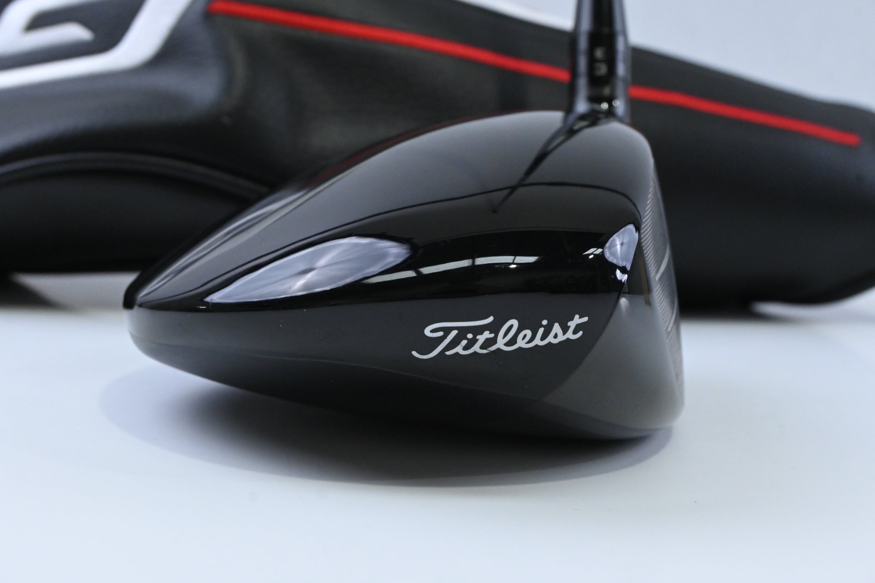 Titleist GT3 Driver / 9 Degree / Regular Flex Tensei AV Blue 55 Shaft