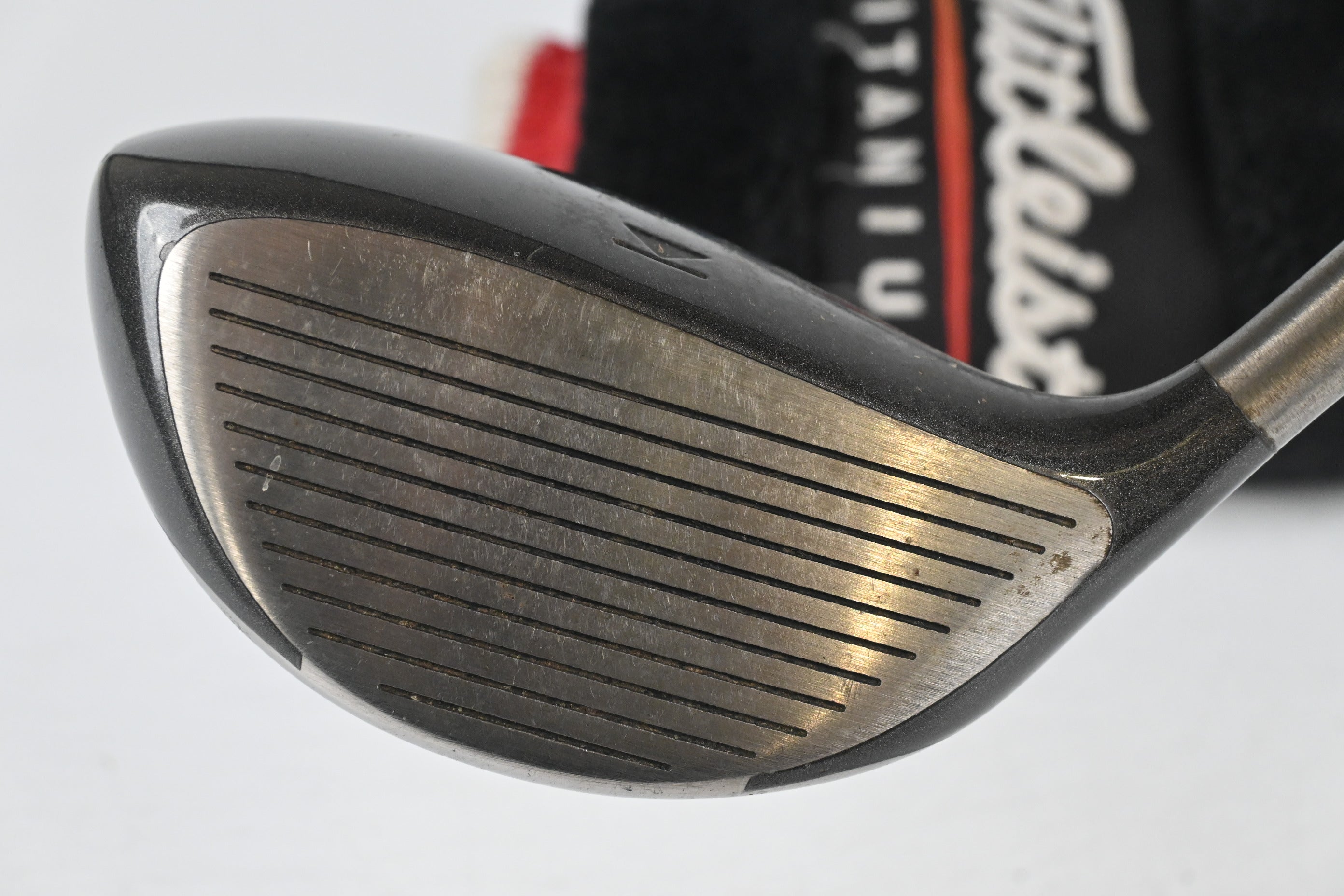 Titleist 975 D Driver / 10.5 Degree / Regular Flex Grafalloy ProLite 35 Shaft