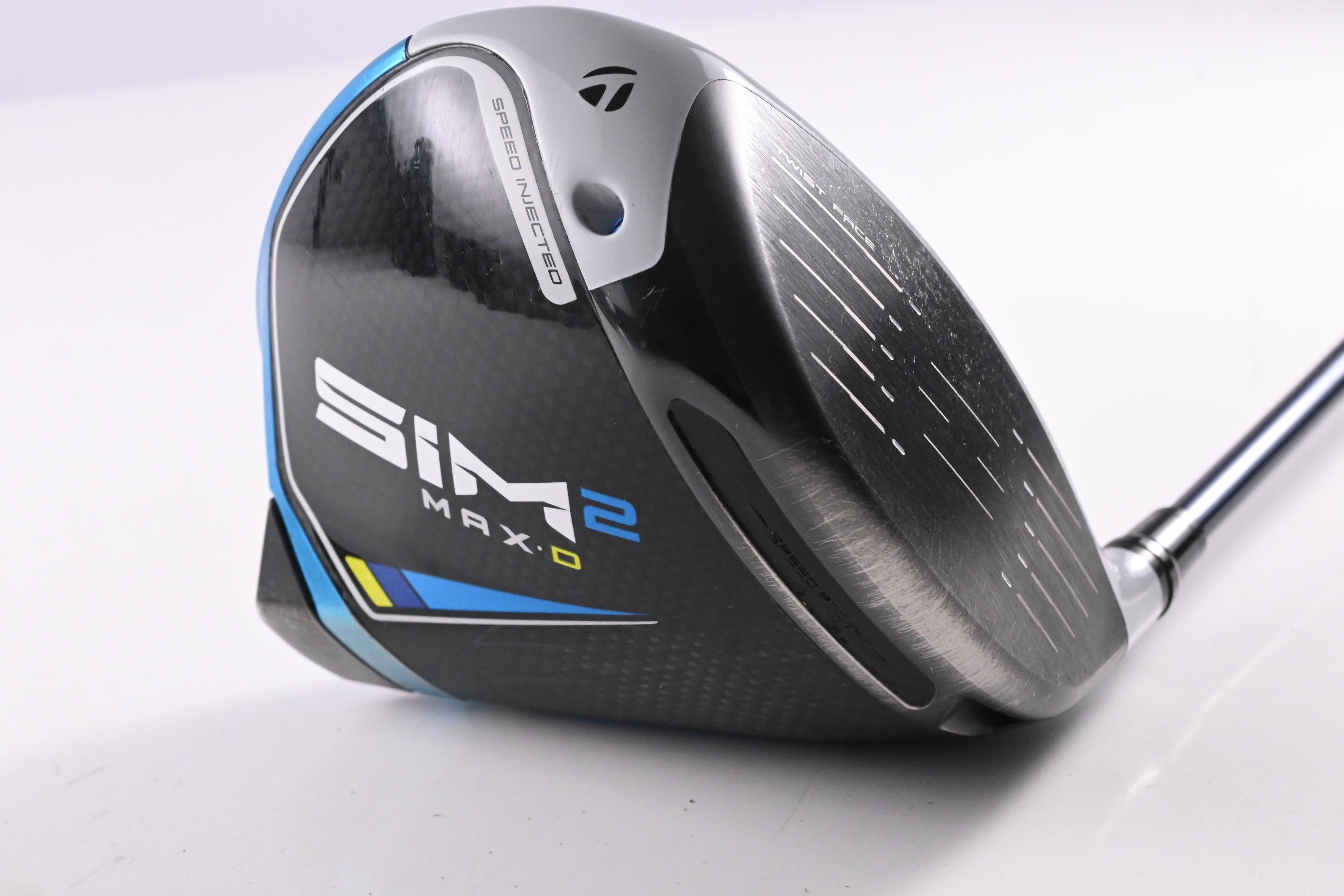 Taylormade SIM2 Max D Driver / 10.5 Degree / Regular Flex Ventus Blue 5 Shaft