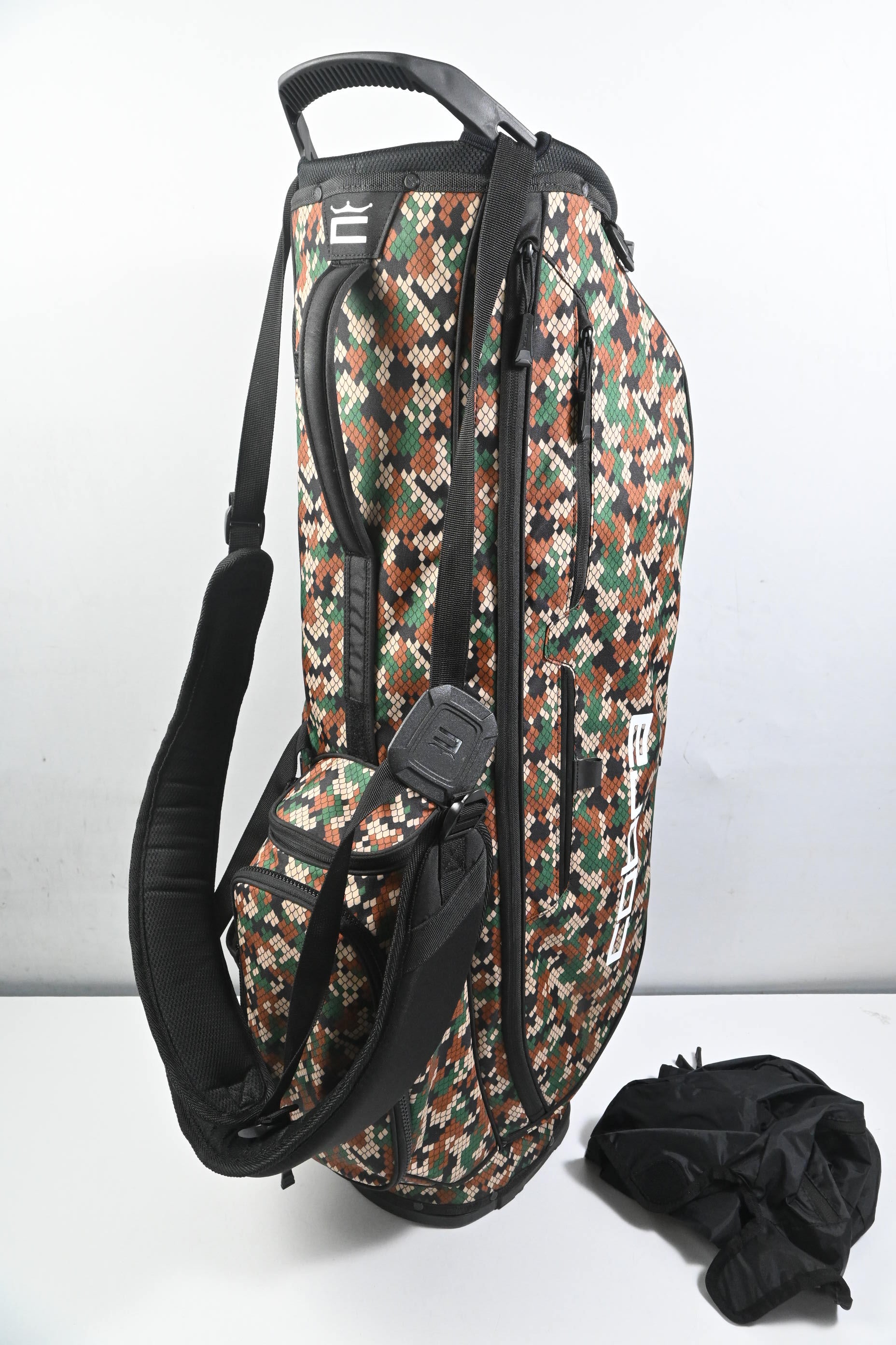 Cobra Stand Bag / 4-Way Divider / Black, Camo