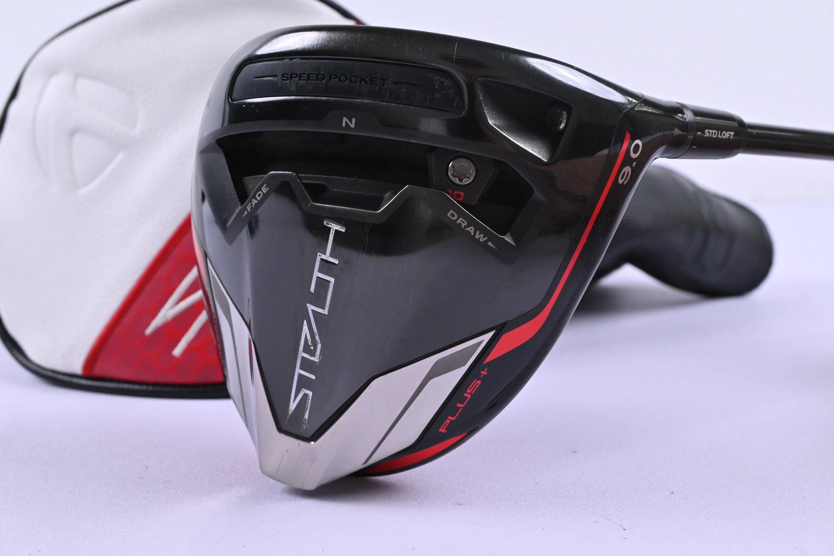 Taylormade Stealth Plus Driver / 9 Degree / Stiff Flex Kai'li White 60 Shaft