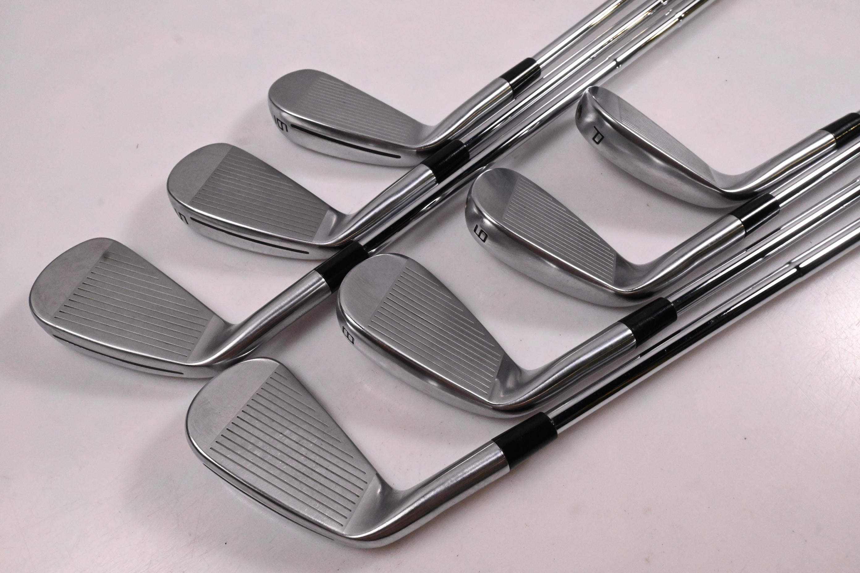 Taylormade P790 2025 Irons / 4-PW / Stiff Flex Dynamic Gold Mid 115 S300