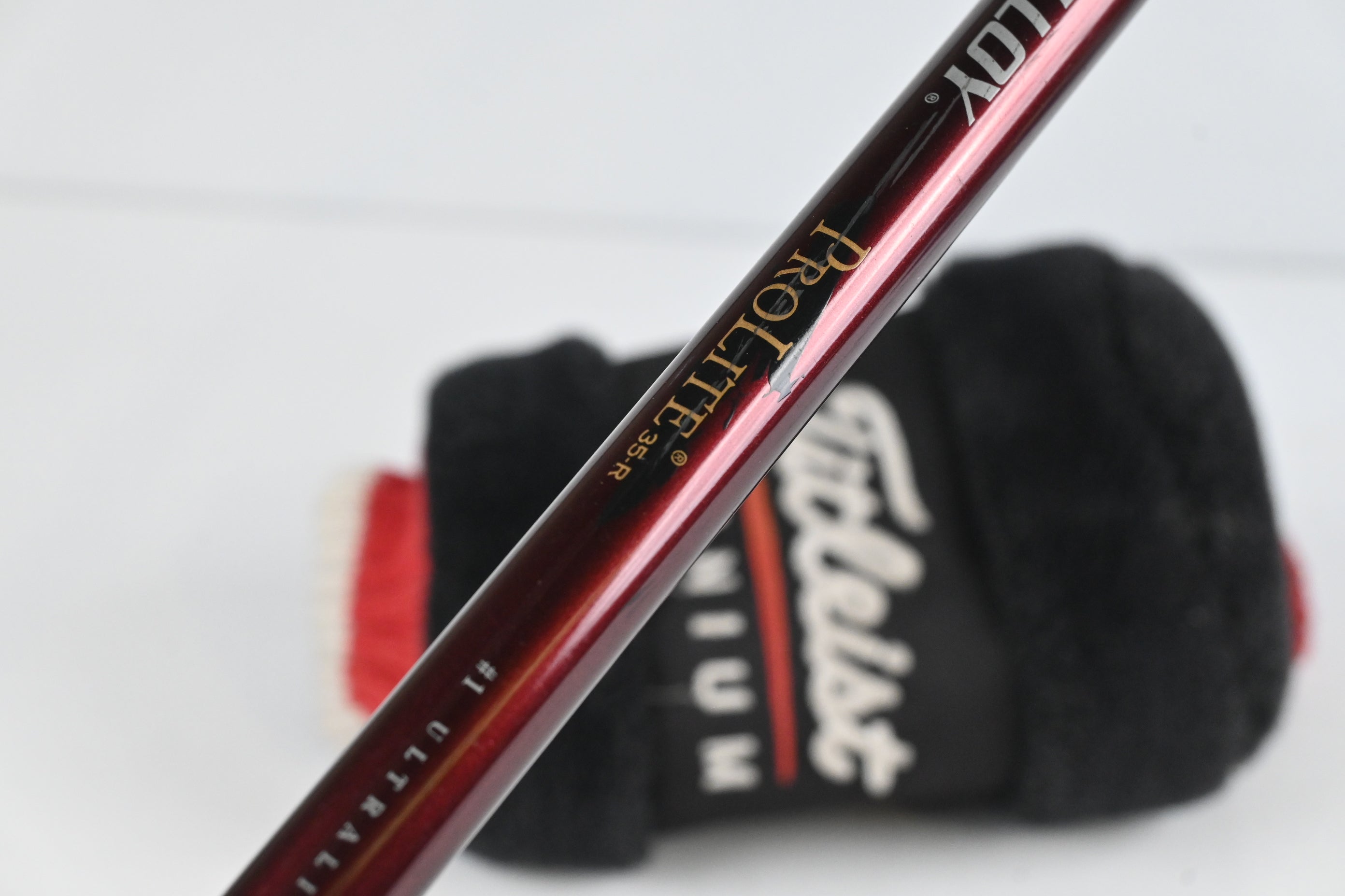 Titleist 975 D Driver / 10.5 Degree / Regular Flex Grafalloy ProLite 35 Shaft