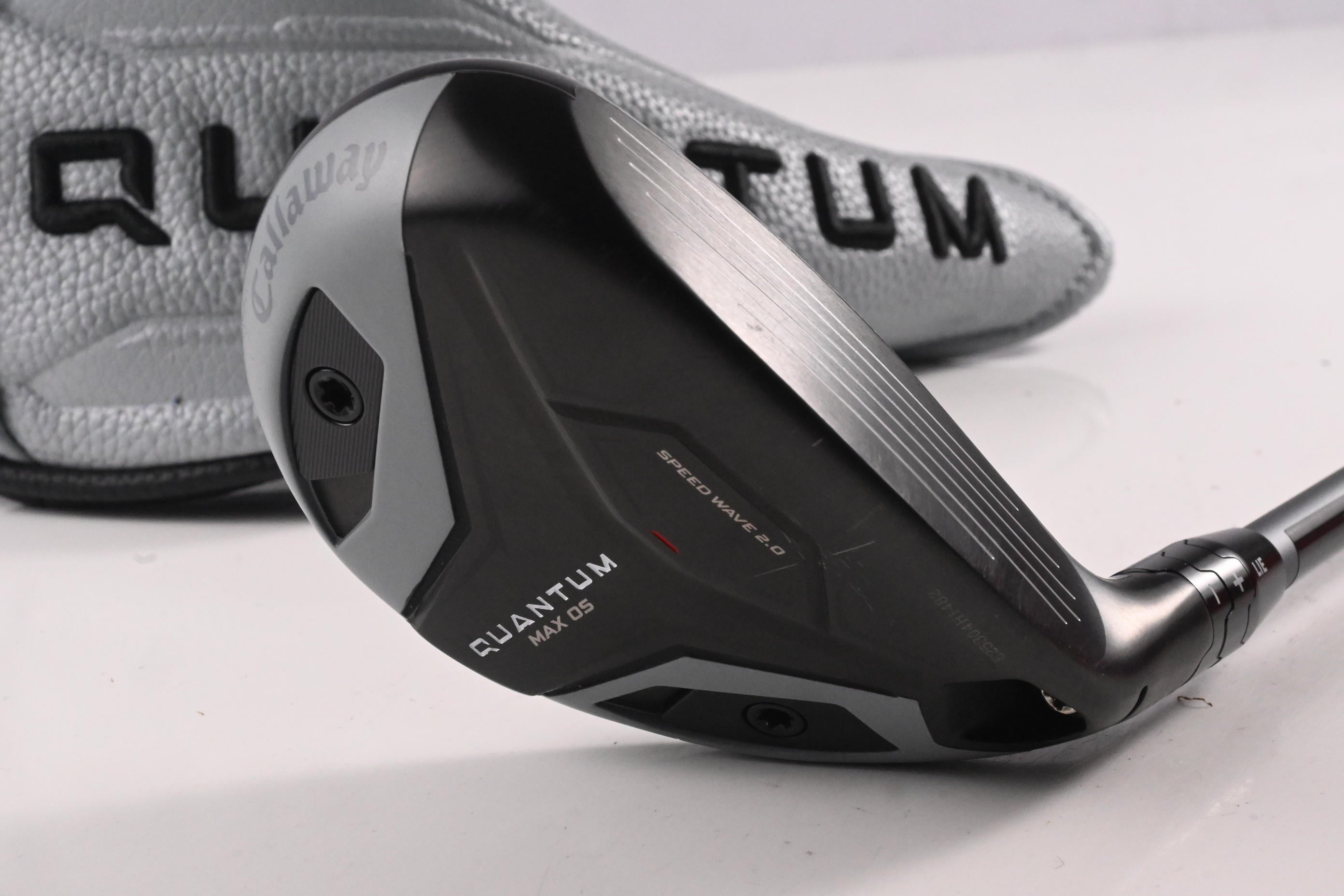 Callaway Quantum Max OS #3 Hybrid / 18 Degree / Regular Flex Denali Frost Silver