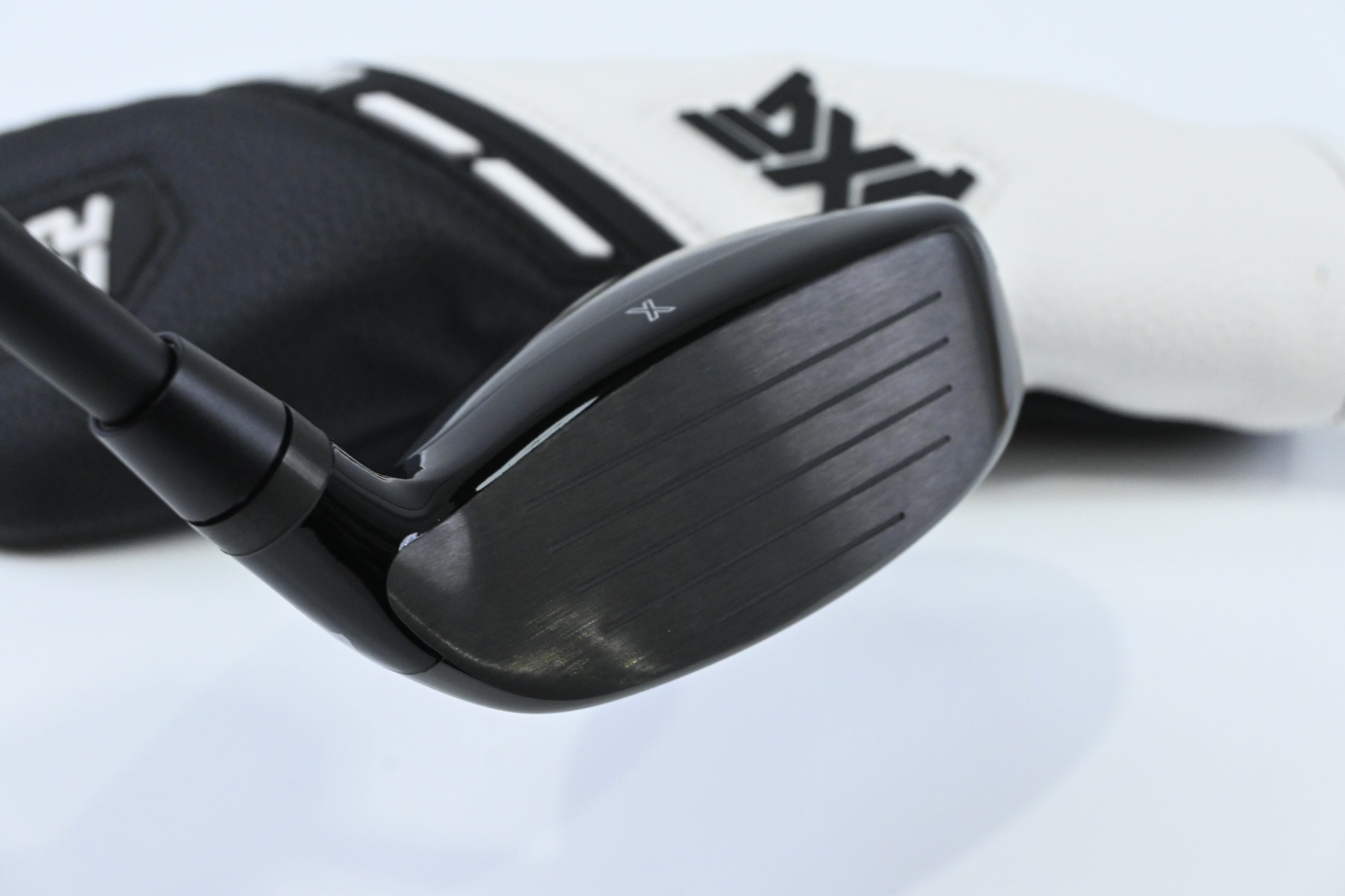 Left Hand PXG Lightning #4 Hybrid / 22 Degree / Regular Flex MMT 70