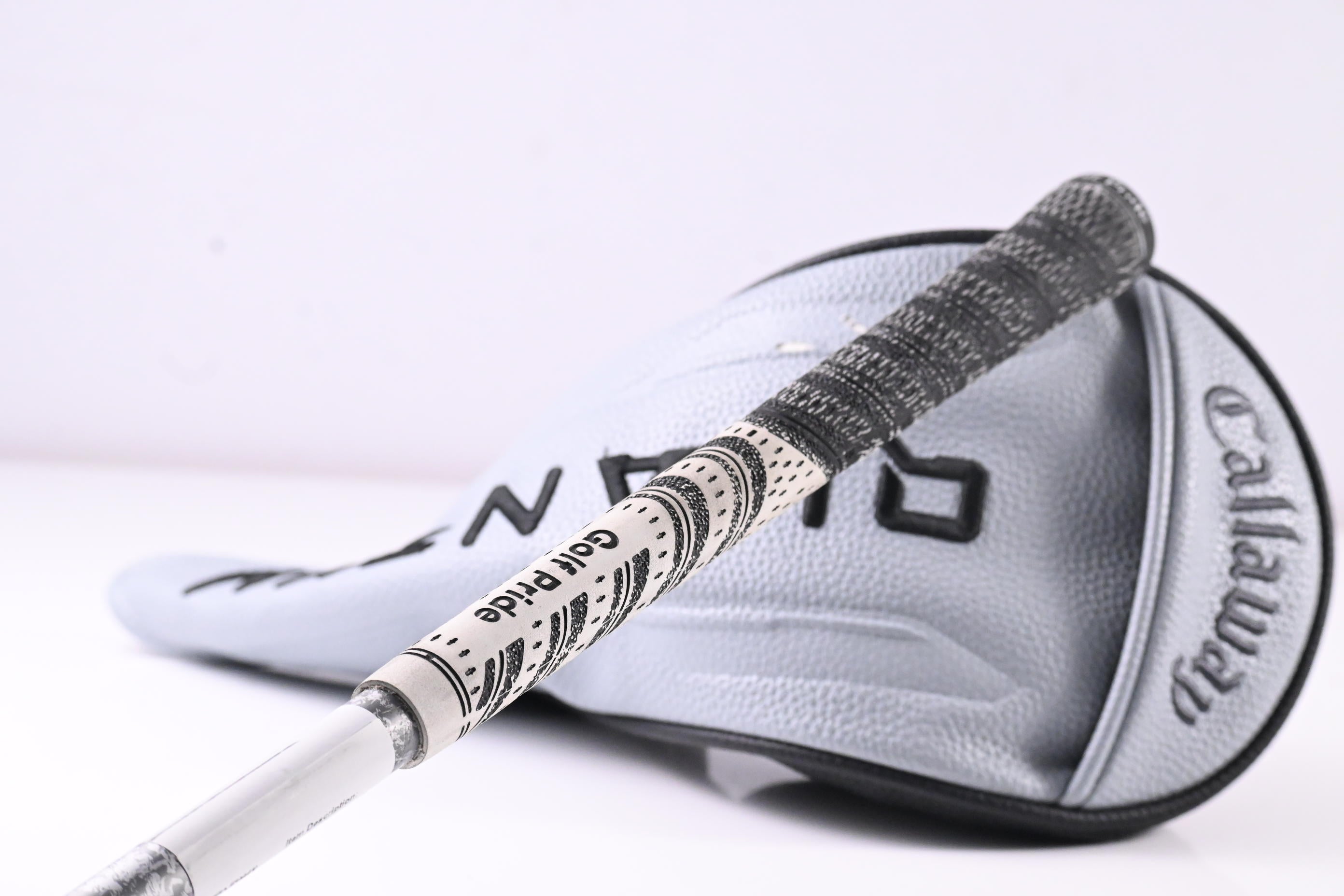 Callaway Quantum Max Driver / 9 Degree / Stiff Flex Denali Frost Silver 60 Shaft